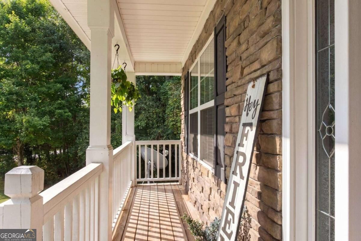 236 Shenandoah Drive Property Photo 3