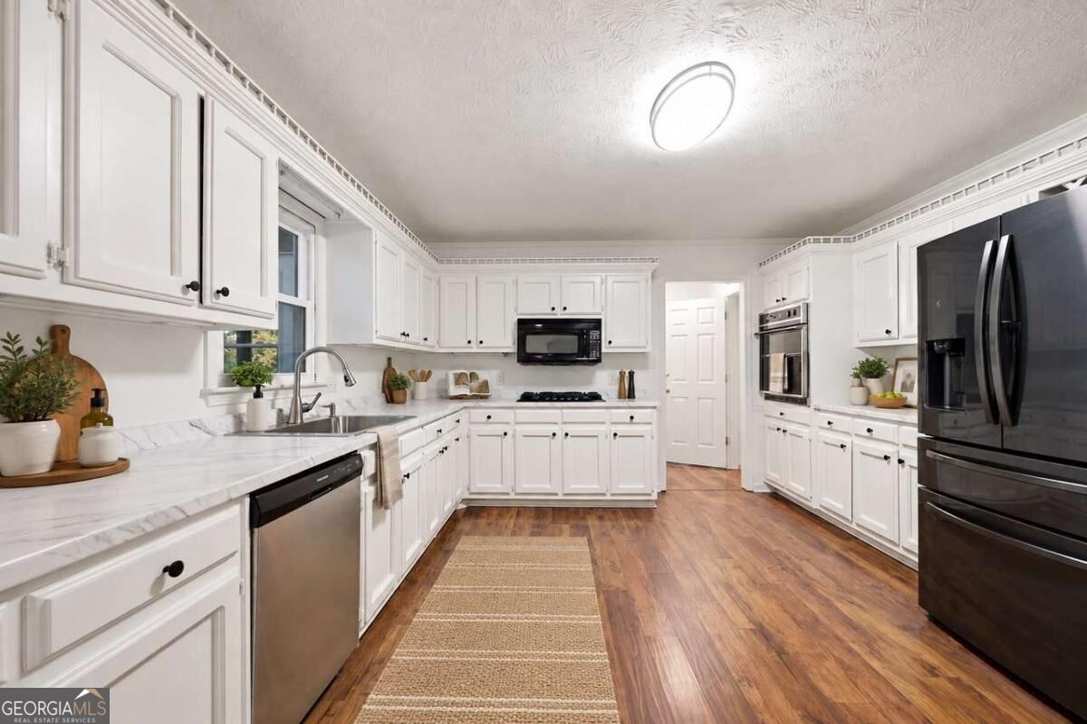 1181 Steeple Run Property Photo 6