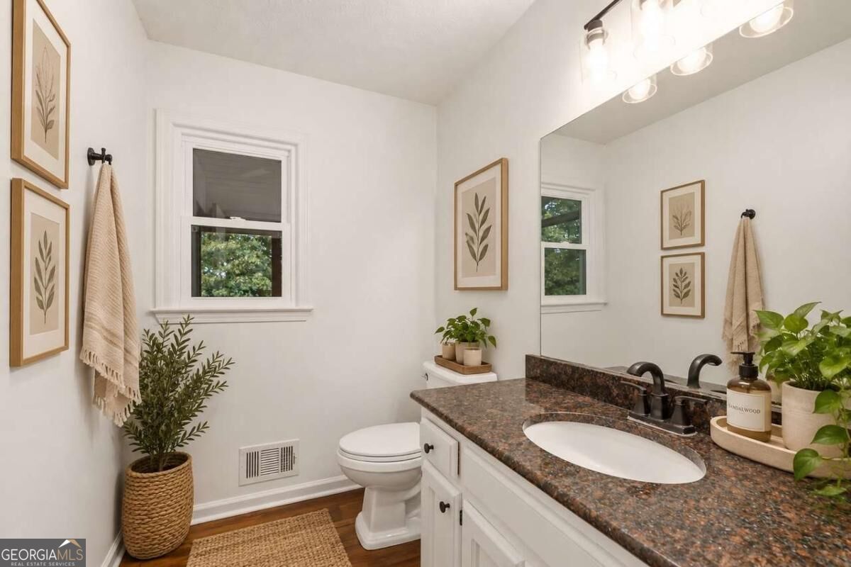 1181 Steeple Run Property Photo 9