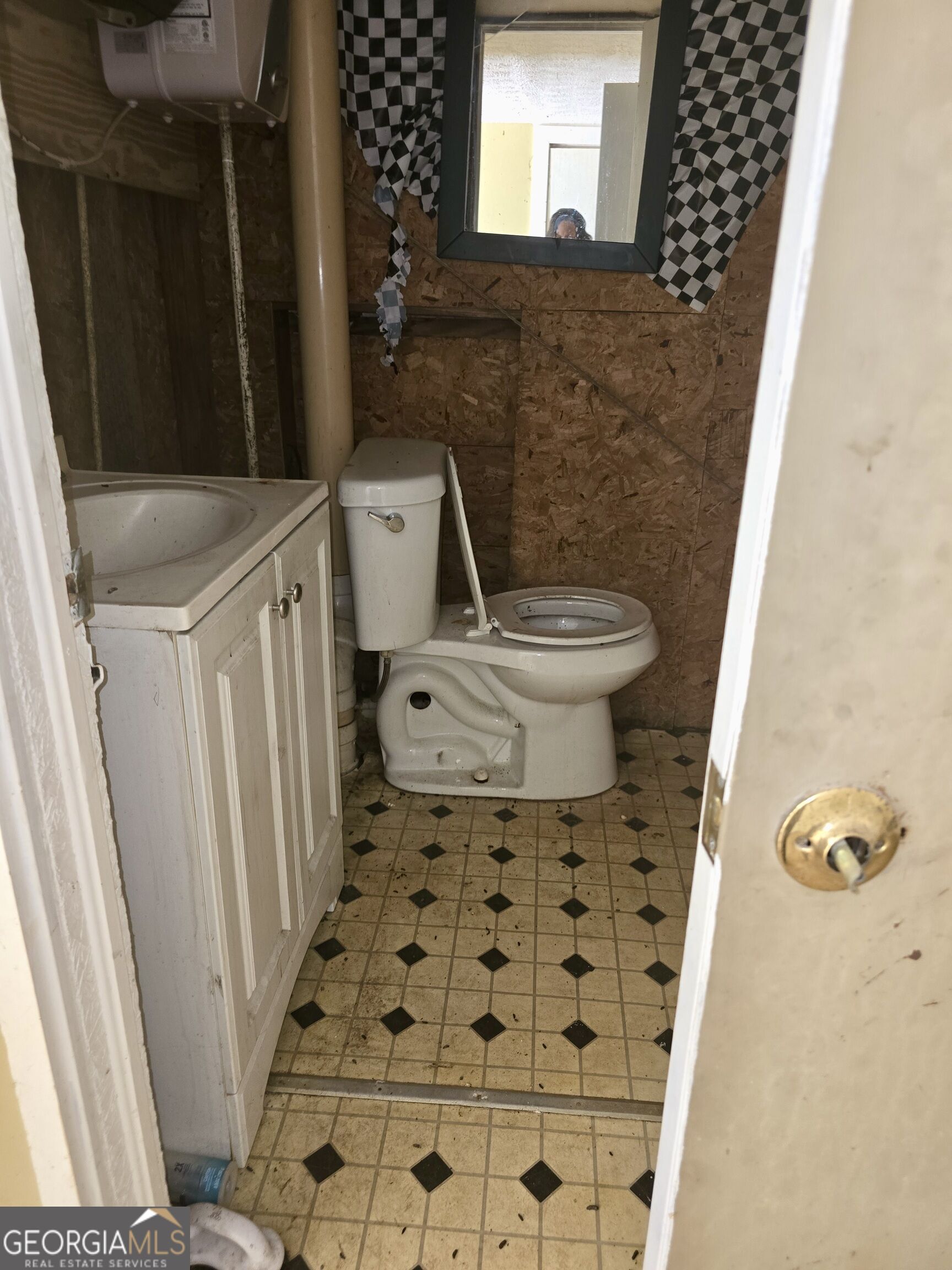 258 Fayetteville Road Rear Property Photo 21