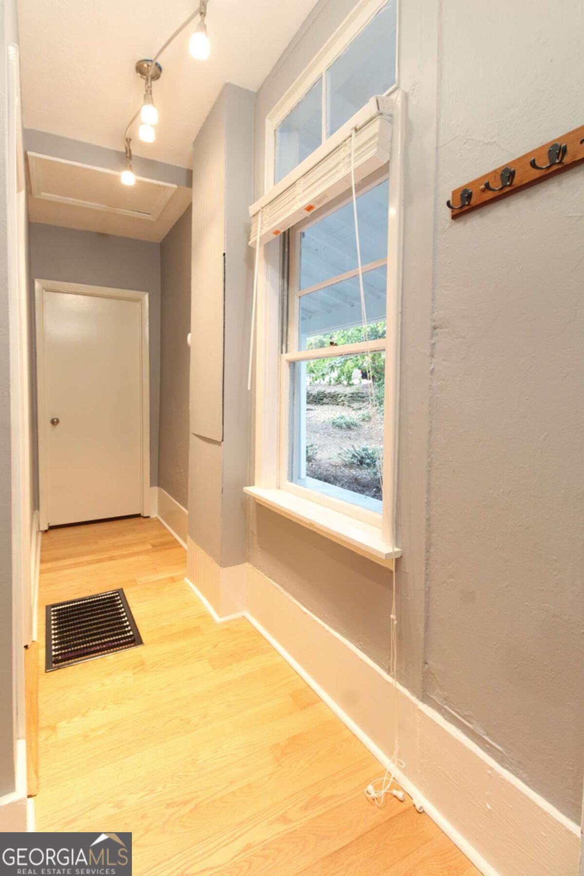 546 Pulaski Street Property Photo 13