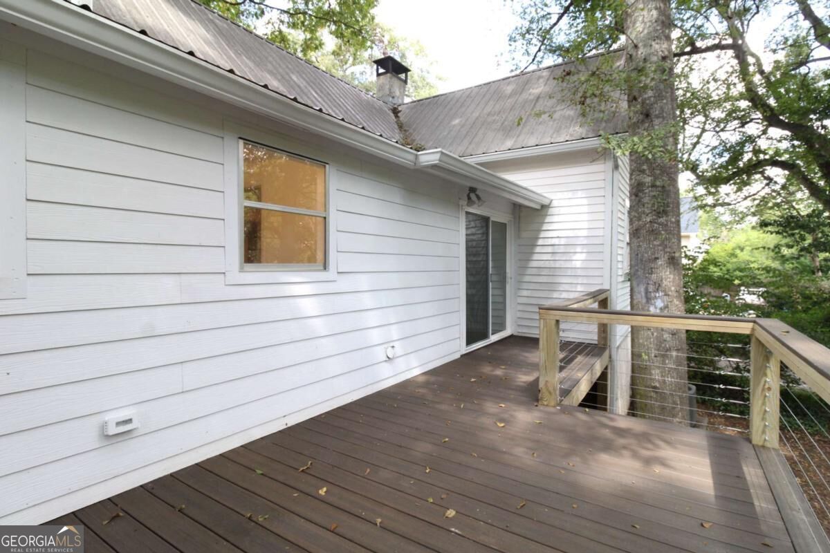 546 Pulaski Street Property Photo 23