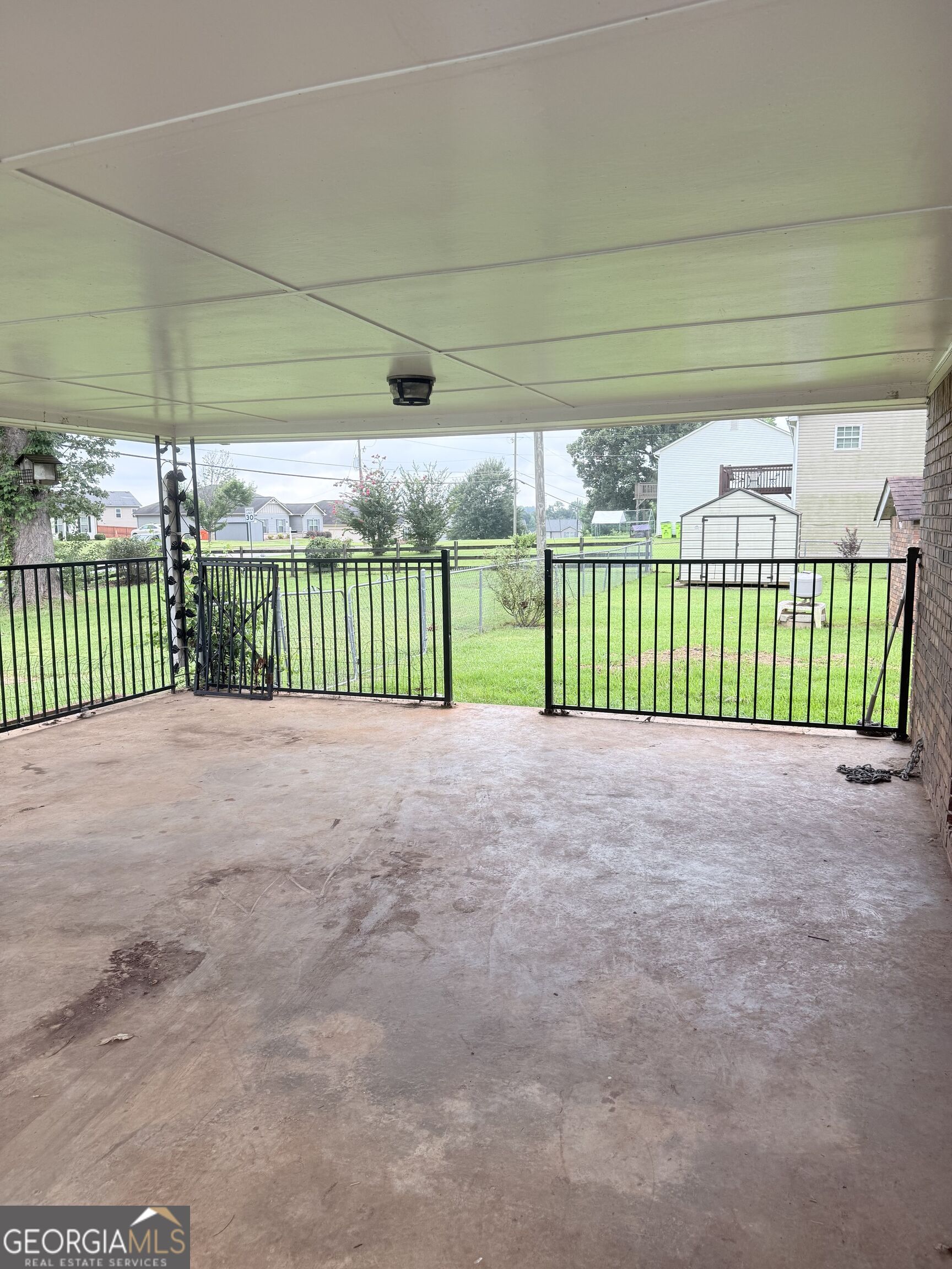 6853 New Dale Road Property Photo 3