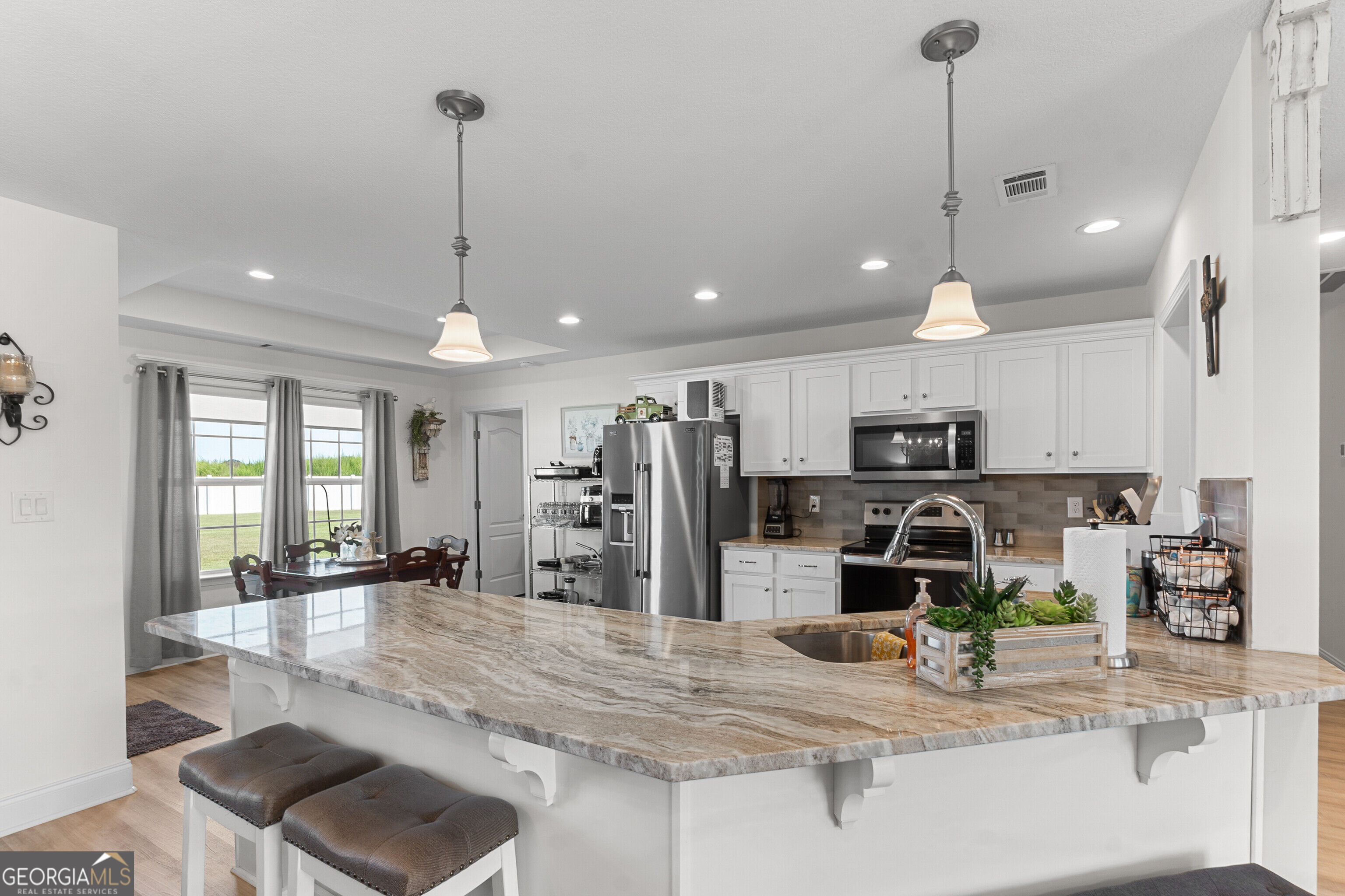 425 Lamplight Drive Property Photo 18
