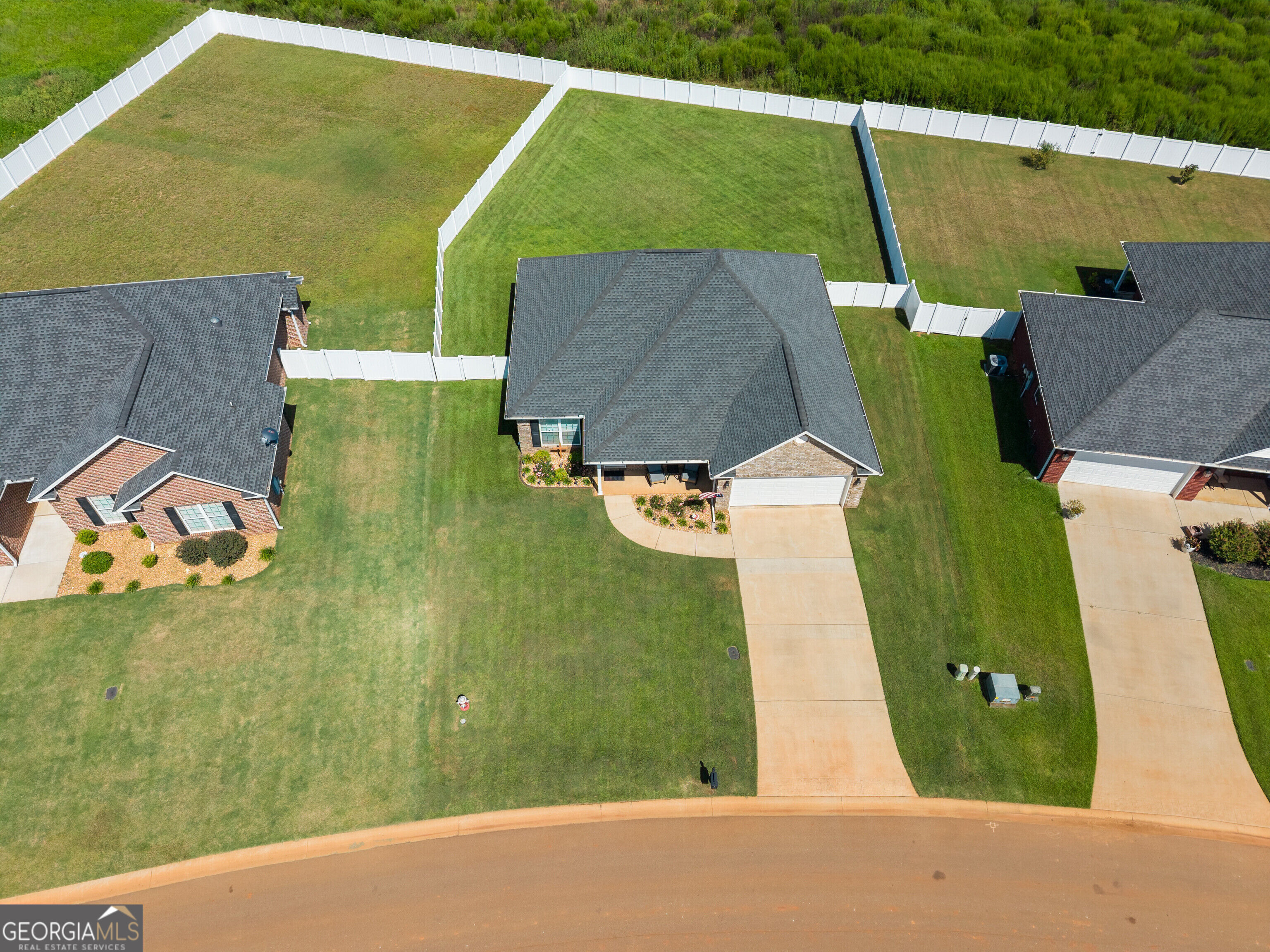 425 Lamplight Drive Property Photo 45