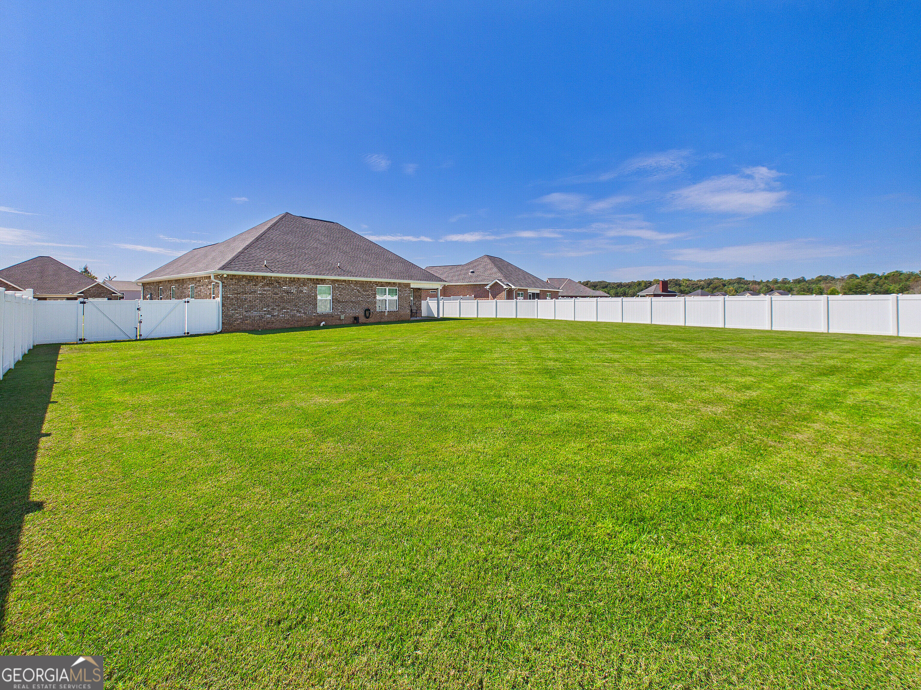 425 Lamplight Drive Property Photo 58