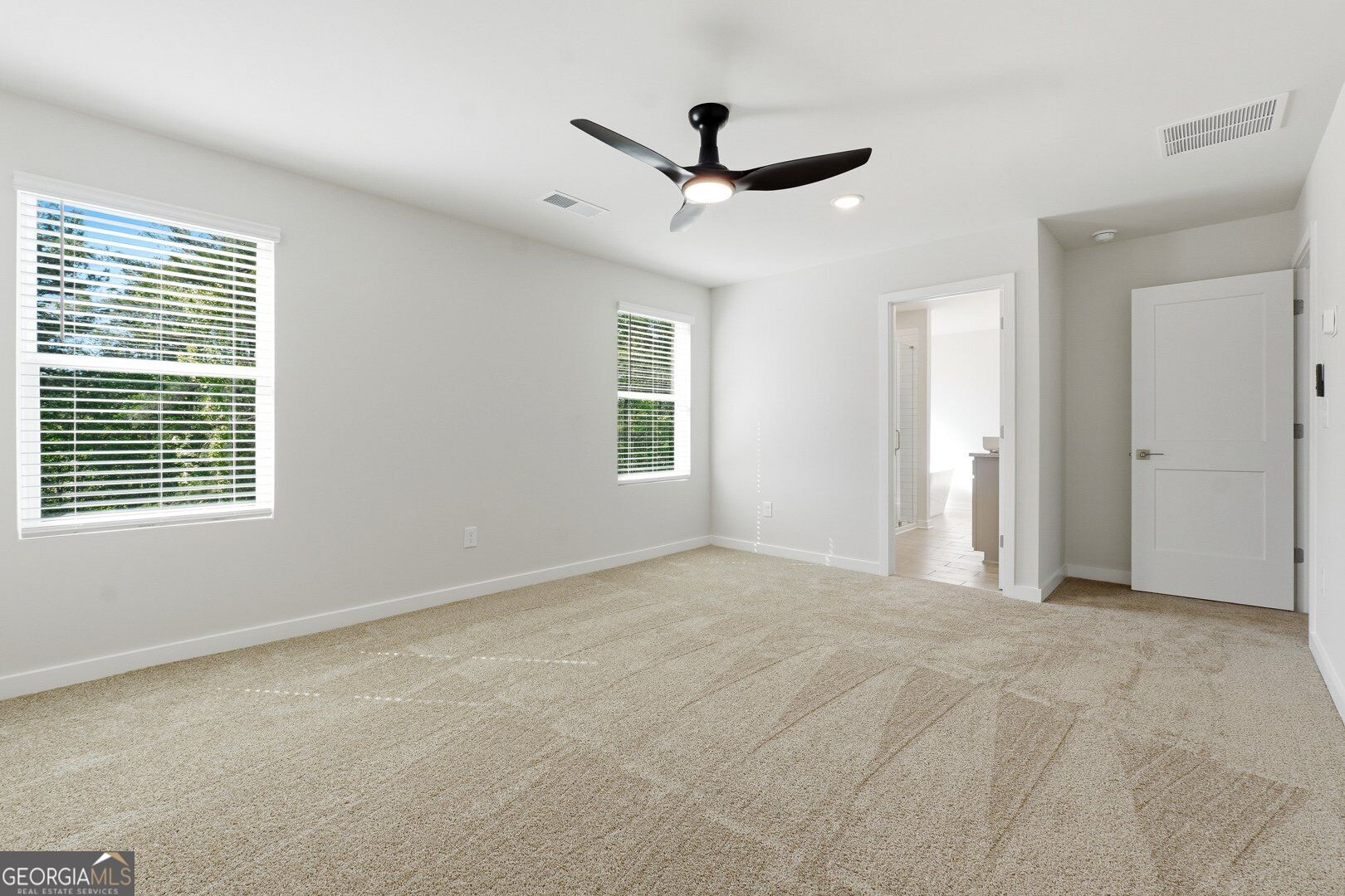 503 Headwater Court Property Photo 3