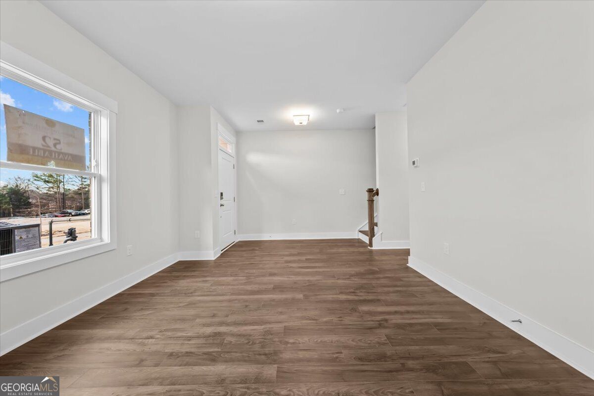 503 Headwater Court Property Photo 6