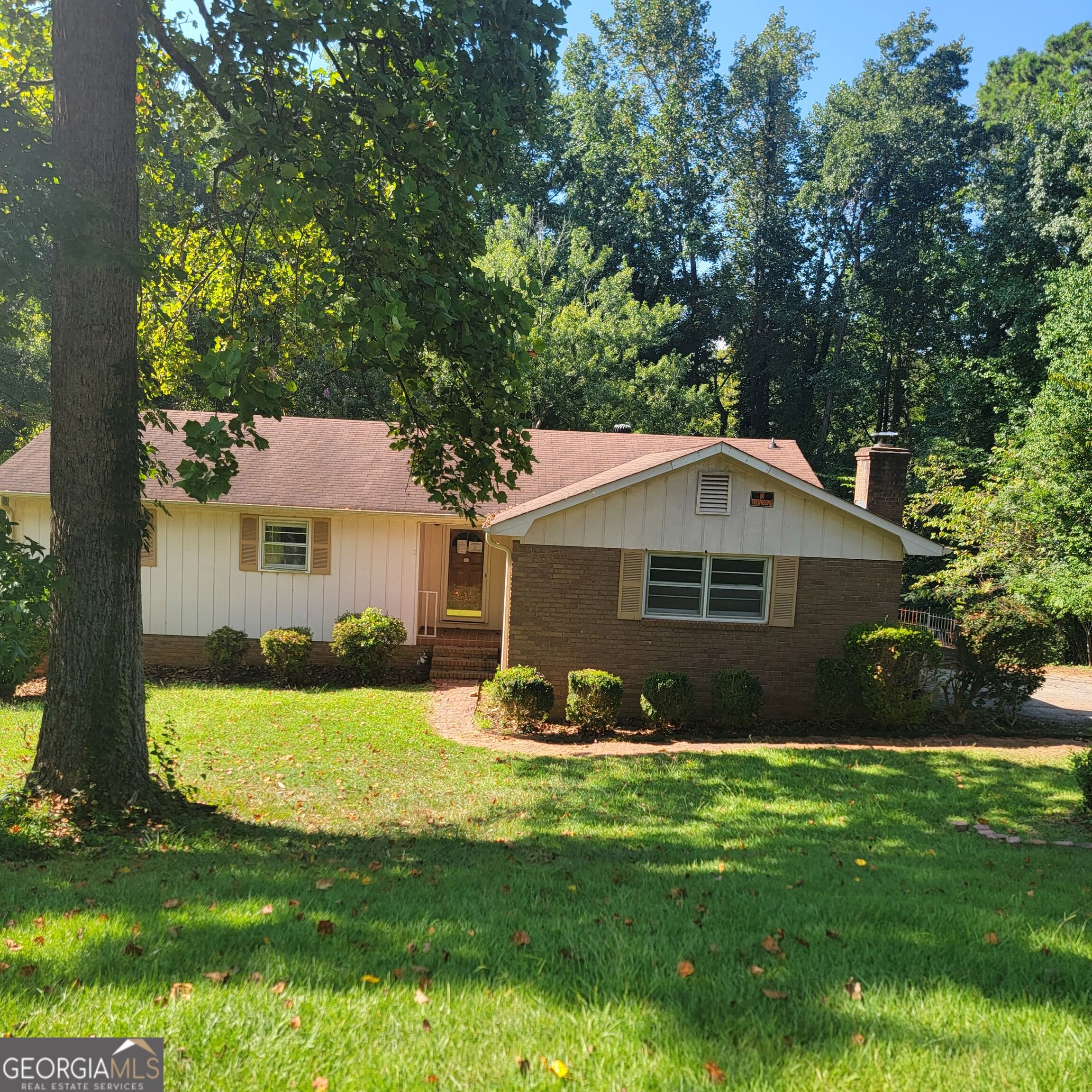 221 Park Hill Drive Property Photo 1