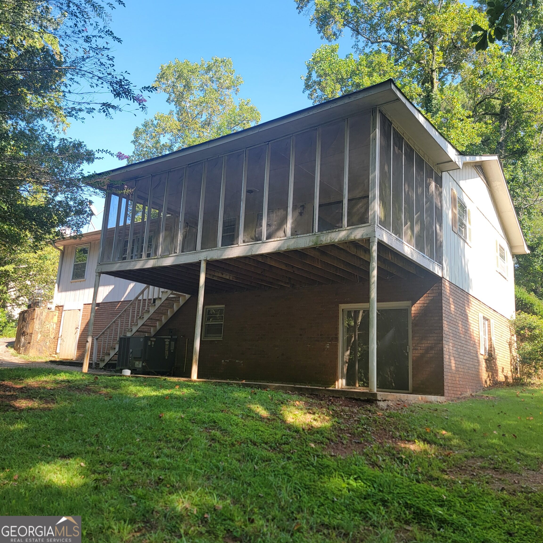 221 Park Hill Drive Property Photo 5