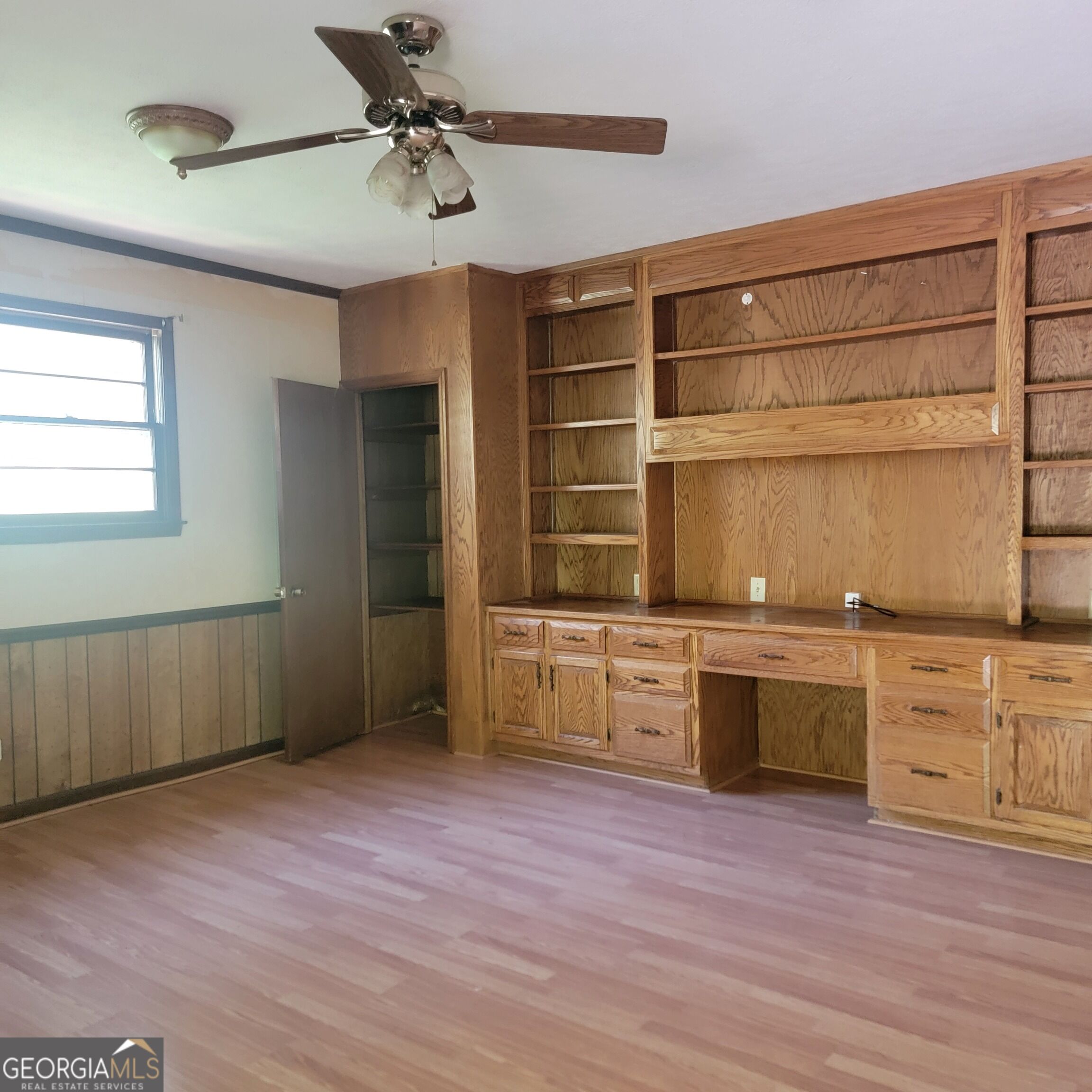 221 Park Hill Drive Property Photo 7