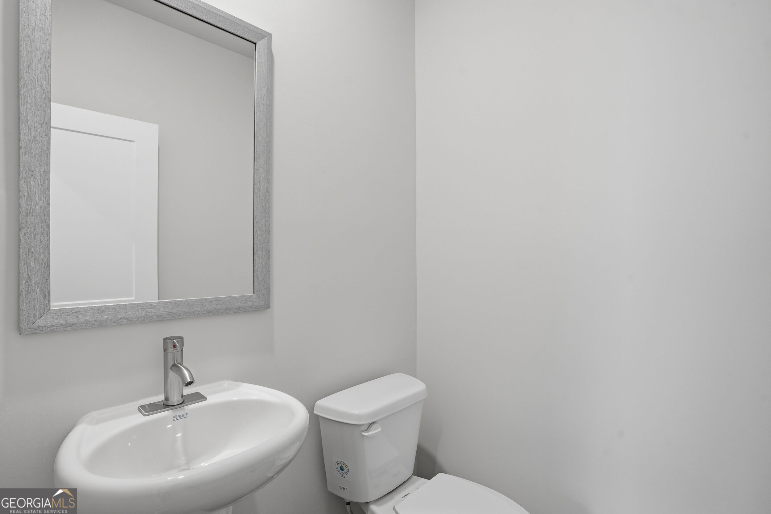 505 Headwater Court Property Photo 6