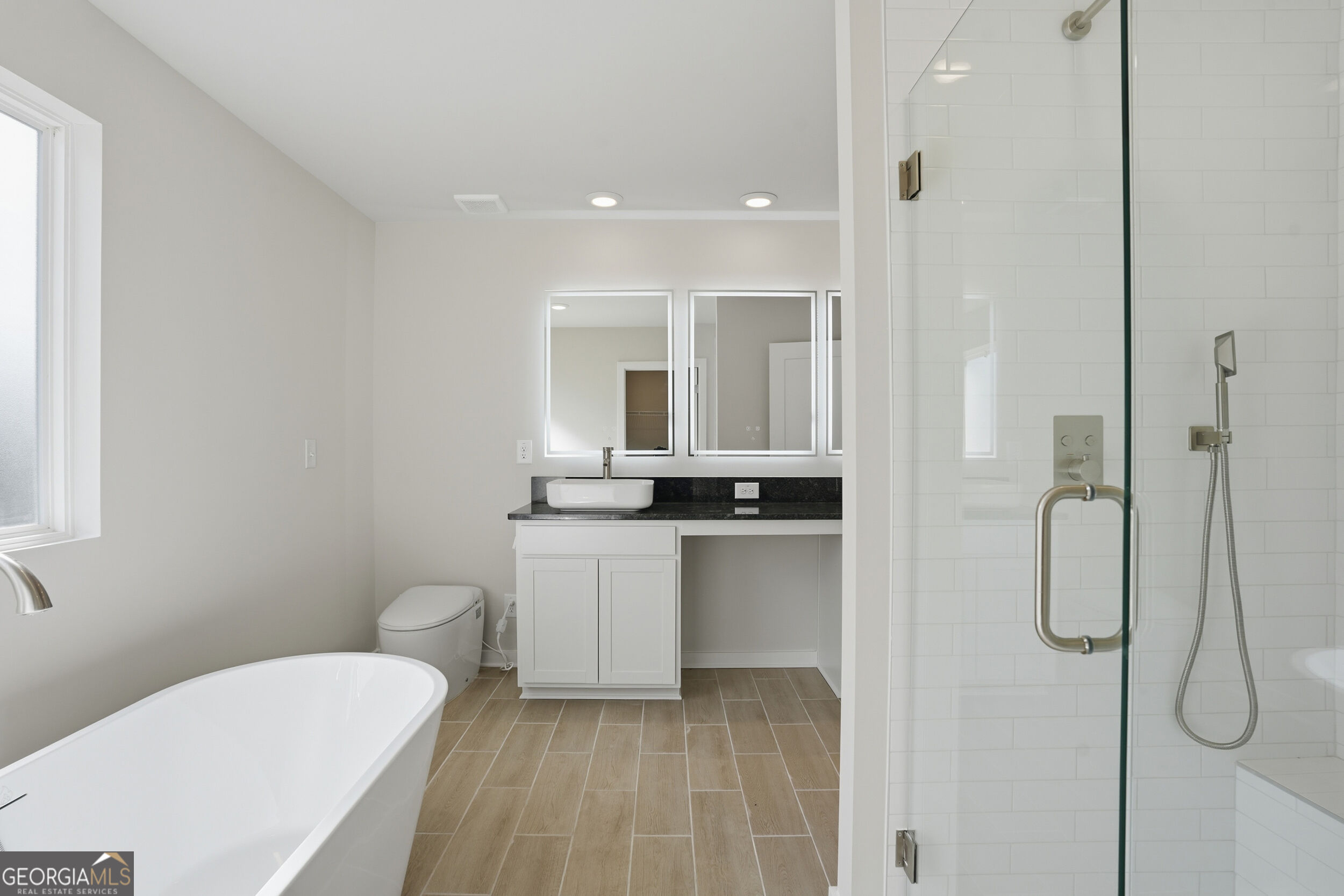 505 Headwater Court Property Photo 13