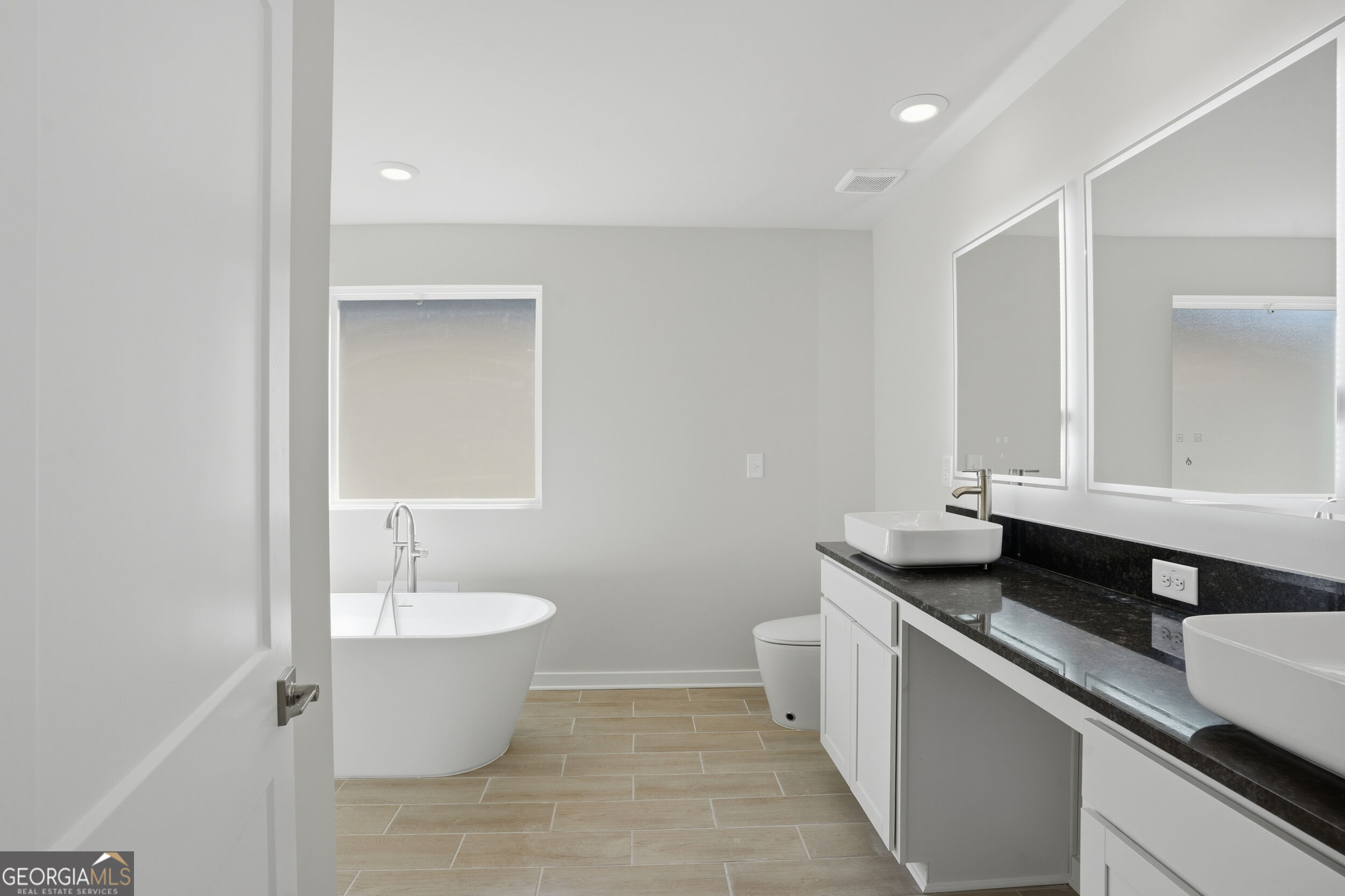 505 Headwater Court Property Photo 14