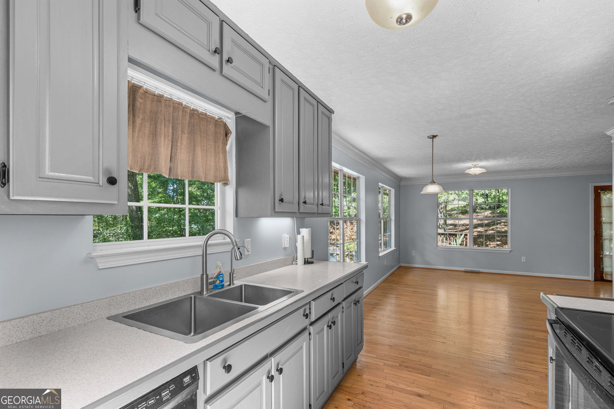 589 Eagle Rest Road Property Photo 14