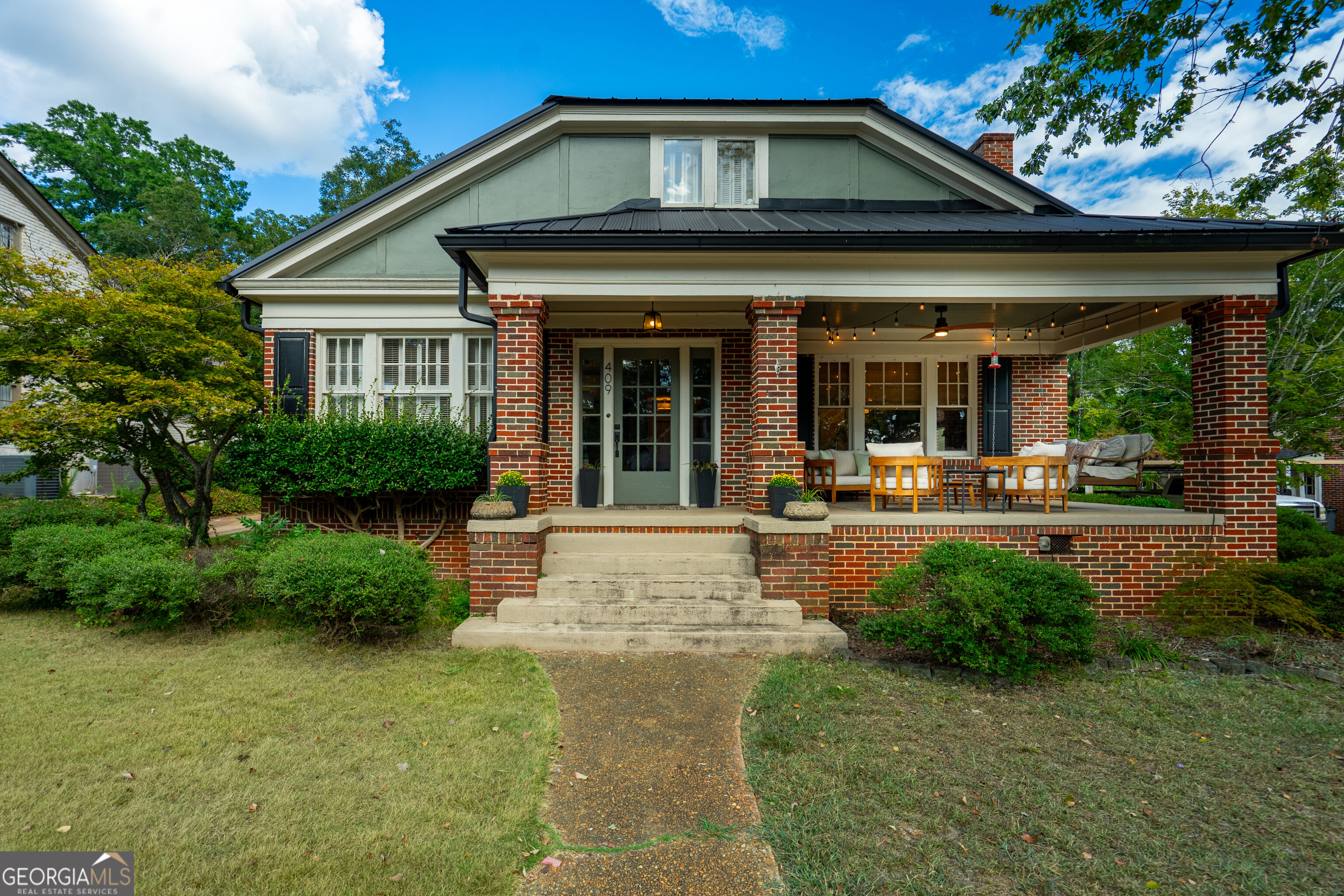409 College Avenue Property Photo 1