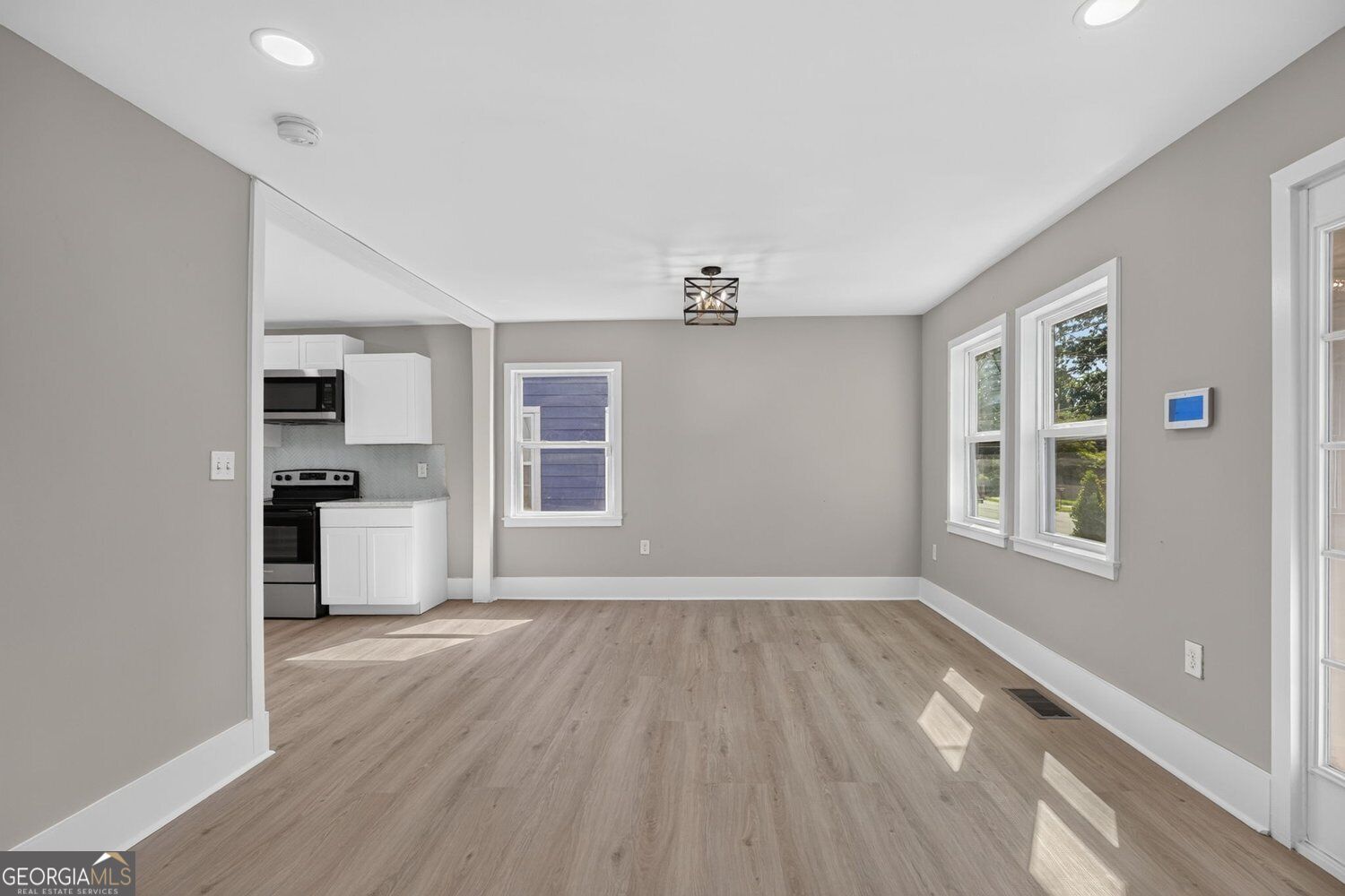 1519 Venetian Drive Sw Property Photo 5