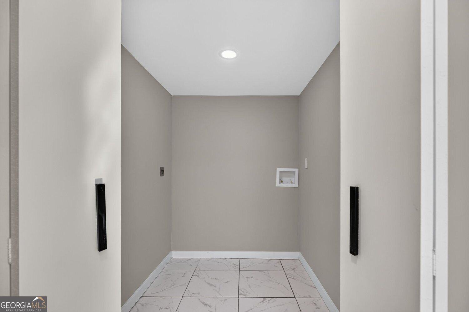 1519 Venetian Drive Sw Property Photo 13