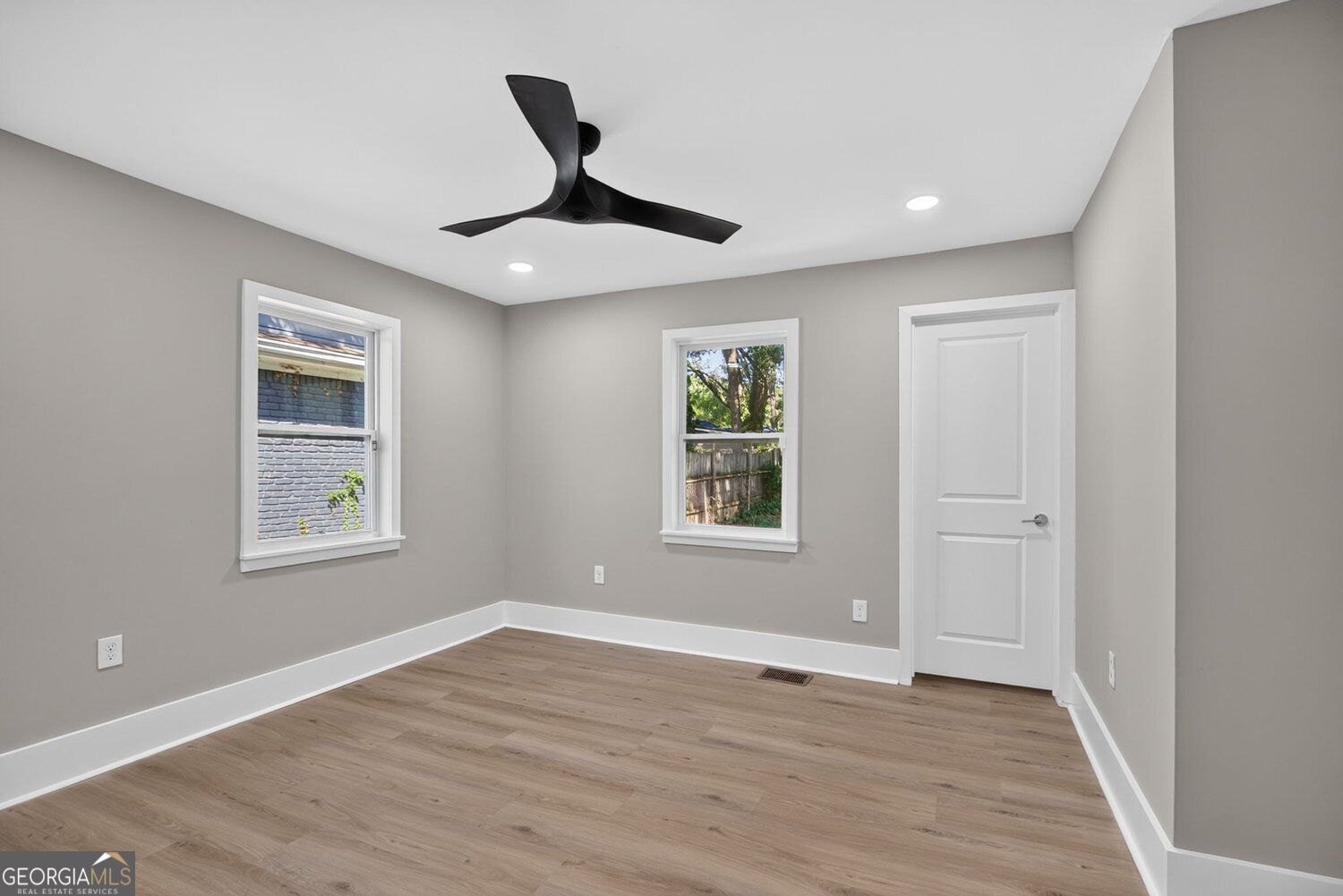 1519 Venetian Drive Sw Property Photo 14