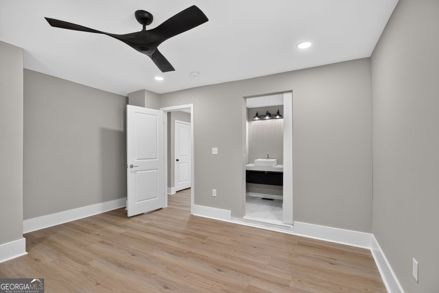 1519 Venetian Drive Sw Property Photo 15