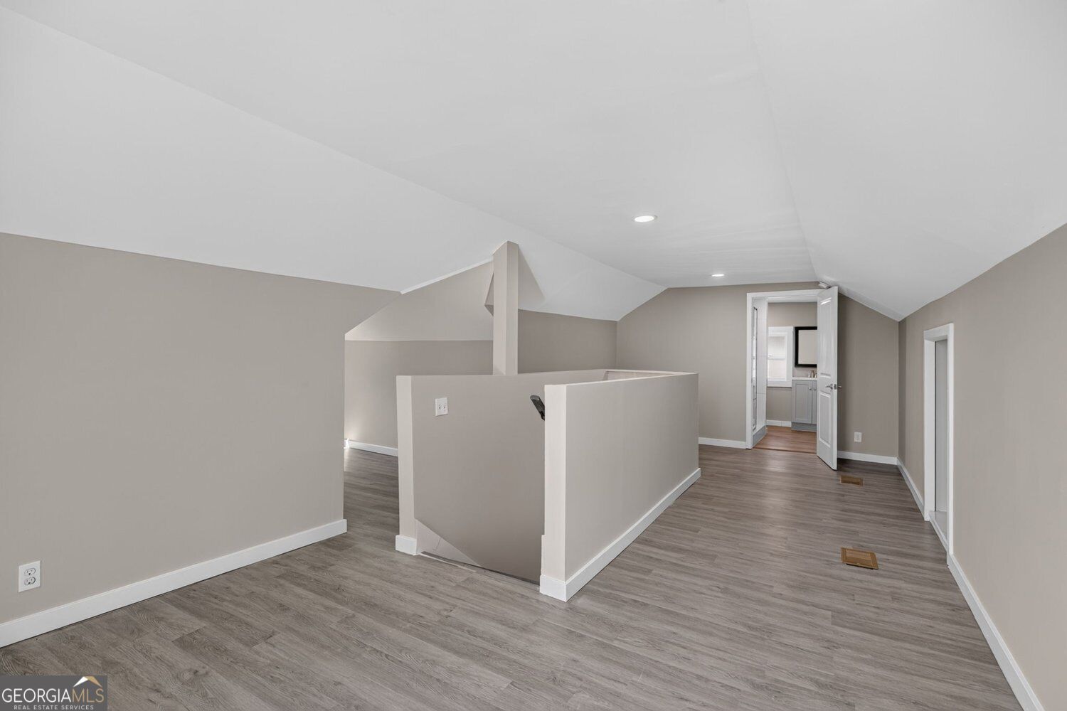 1519 Venetian Drive Sw Property Photo 19