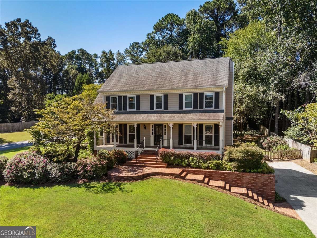 147 Lakeside Drive Nw Property Photo 1