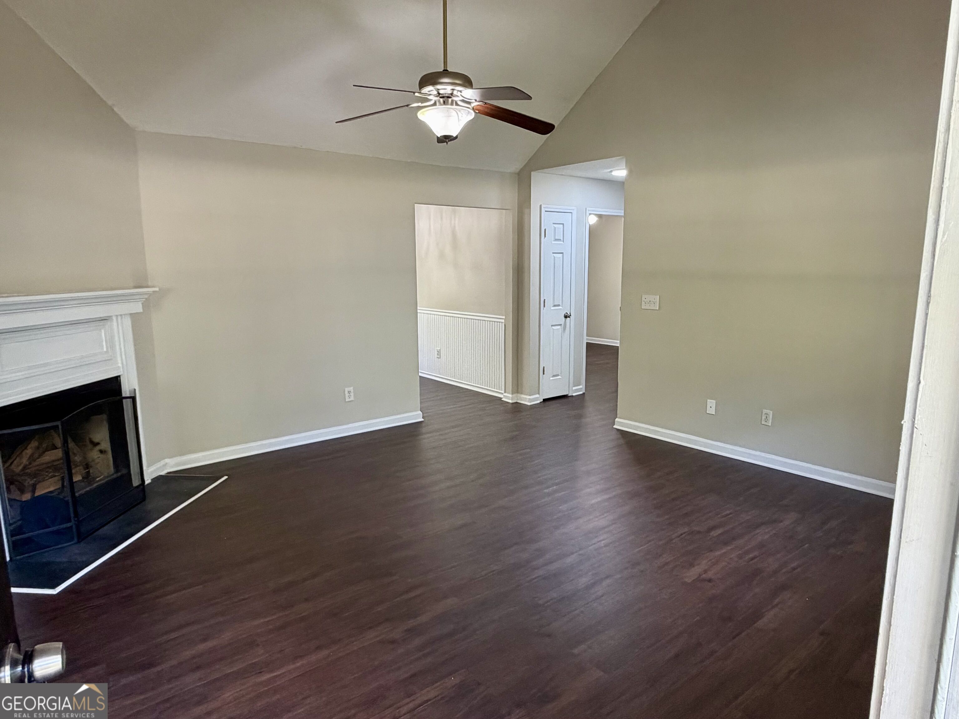164 Lake Forest Drive Property Photo 3