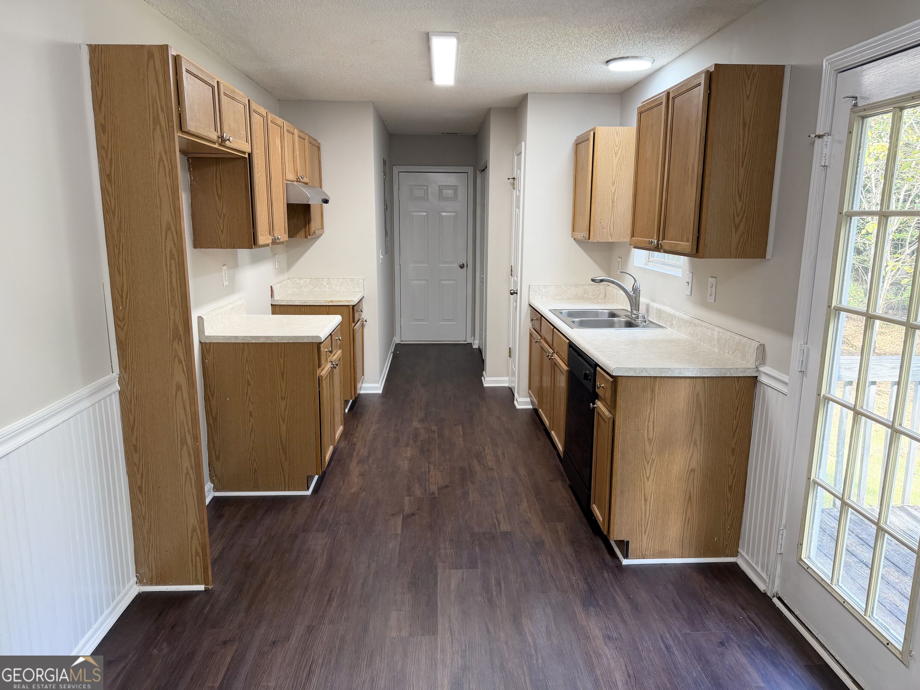 164 Lake Forest Drive Property Photo 10