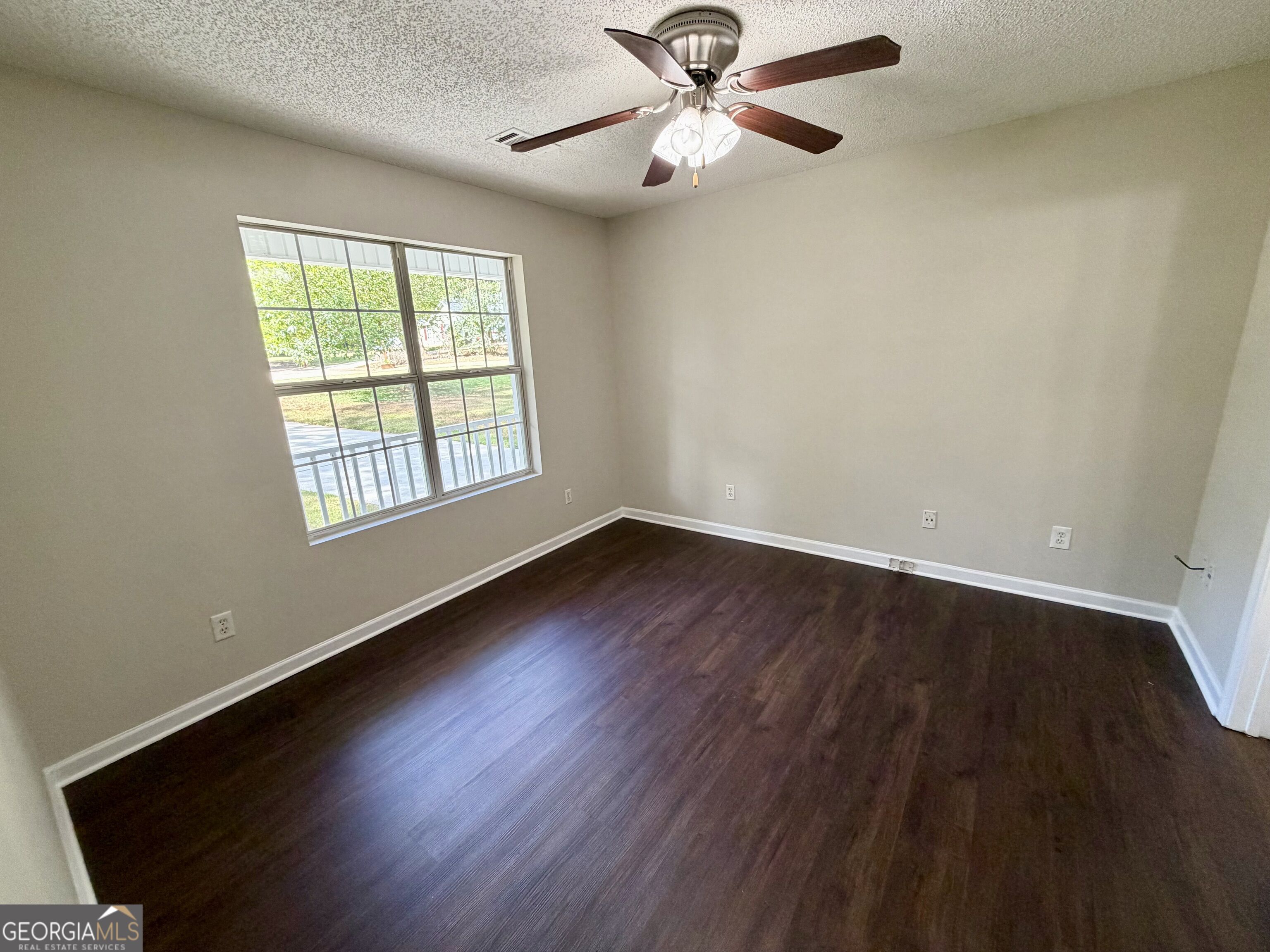 164 Lake Forest Drive Property Photo 11