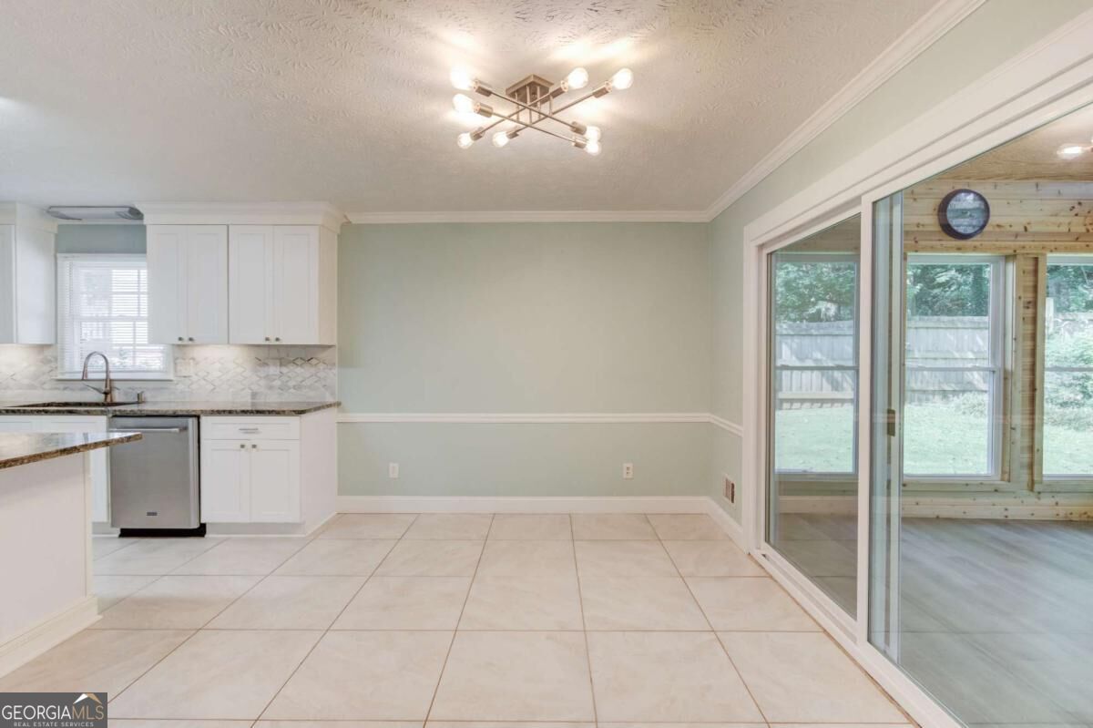 291 Shore Drive Property Photo 13