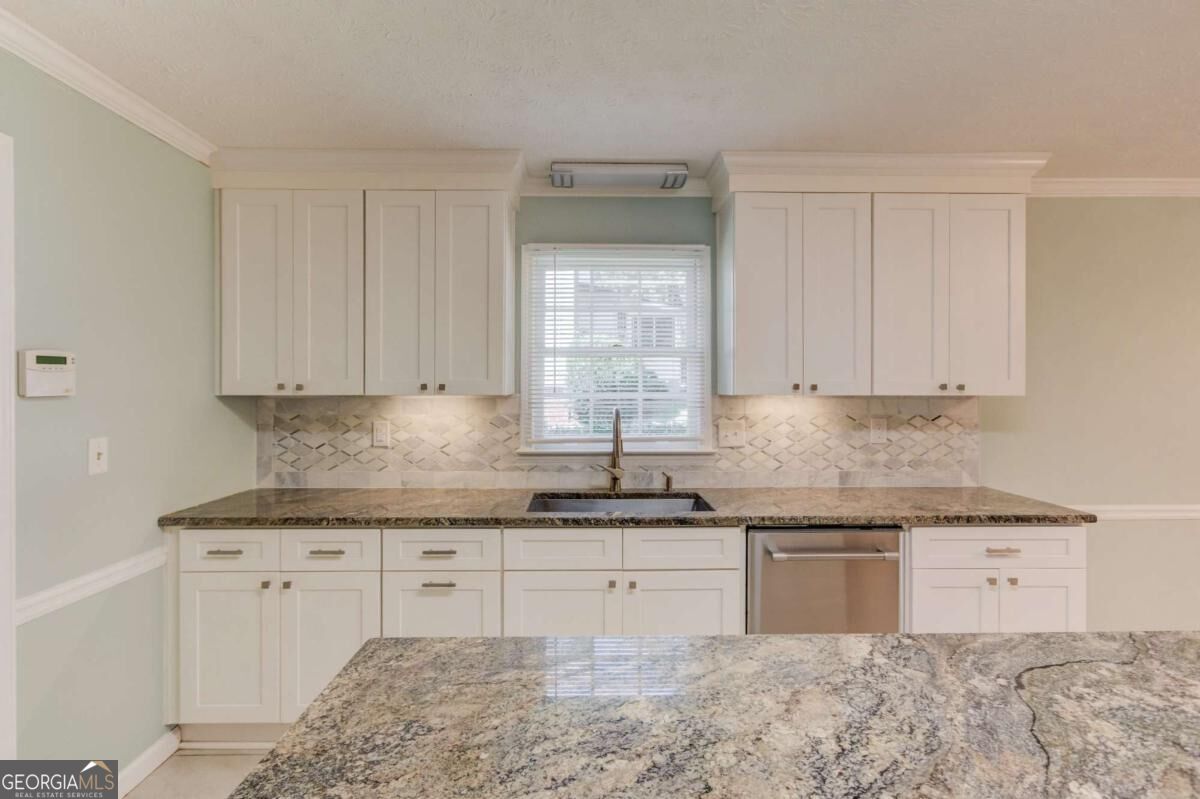 291 Shore Drive Property Photo 15