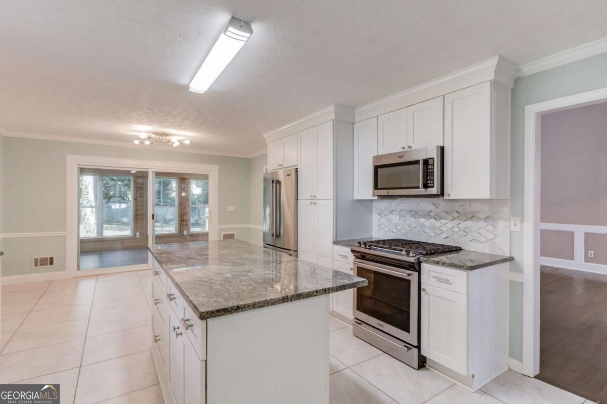 291 Shore Drive Property Photo 18