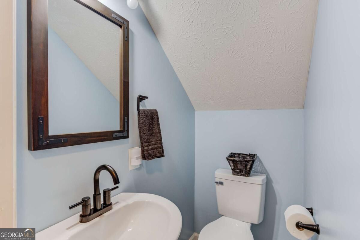 291 Shore Drive Property Photo 30
