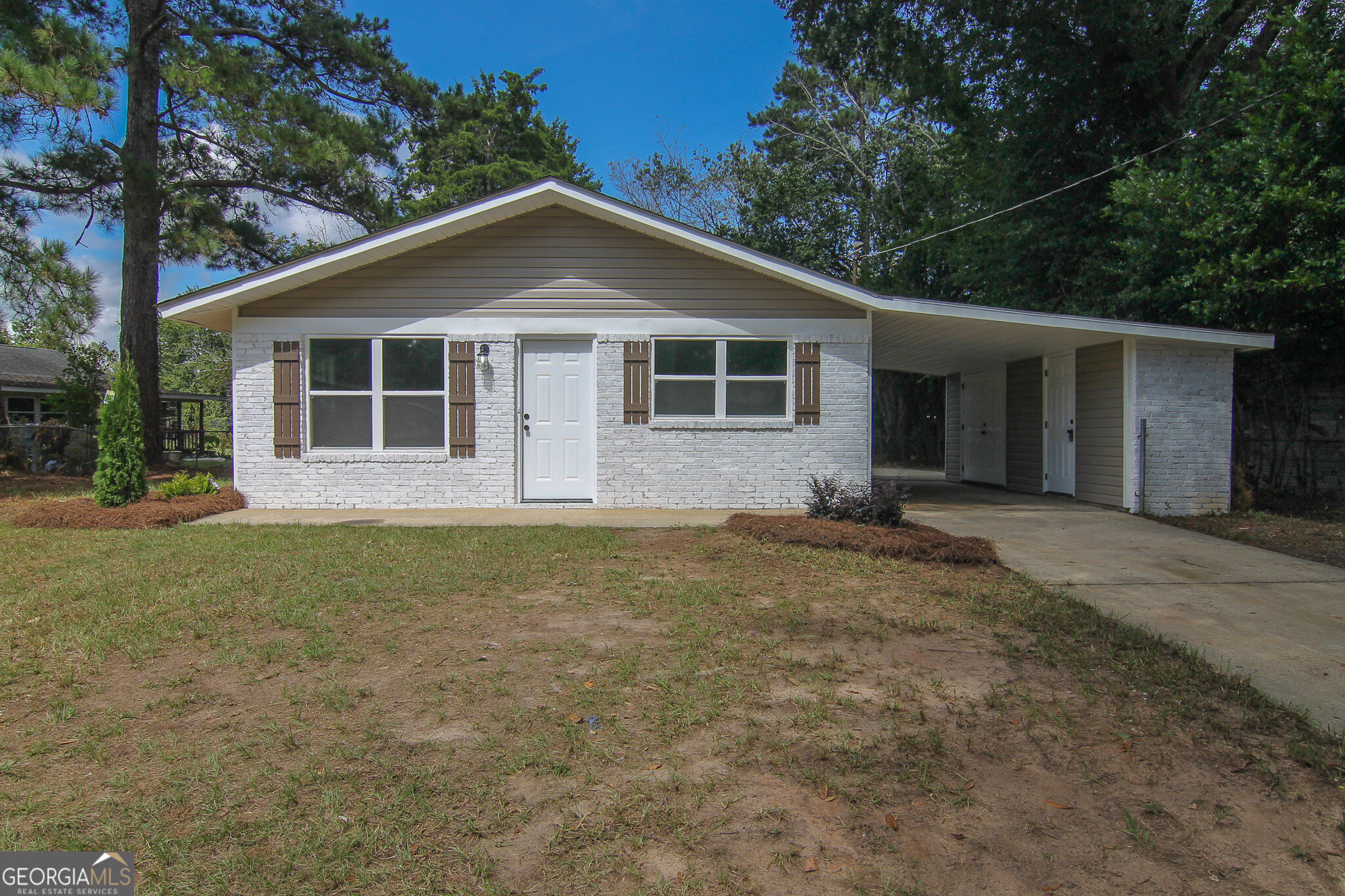 325 Wisconsin Avenue Property Photo 1