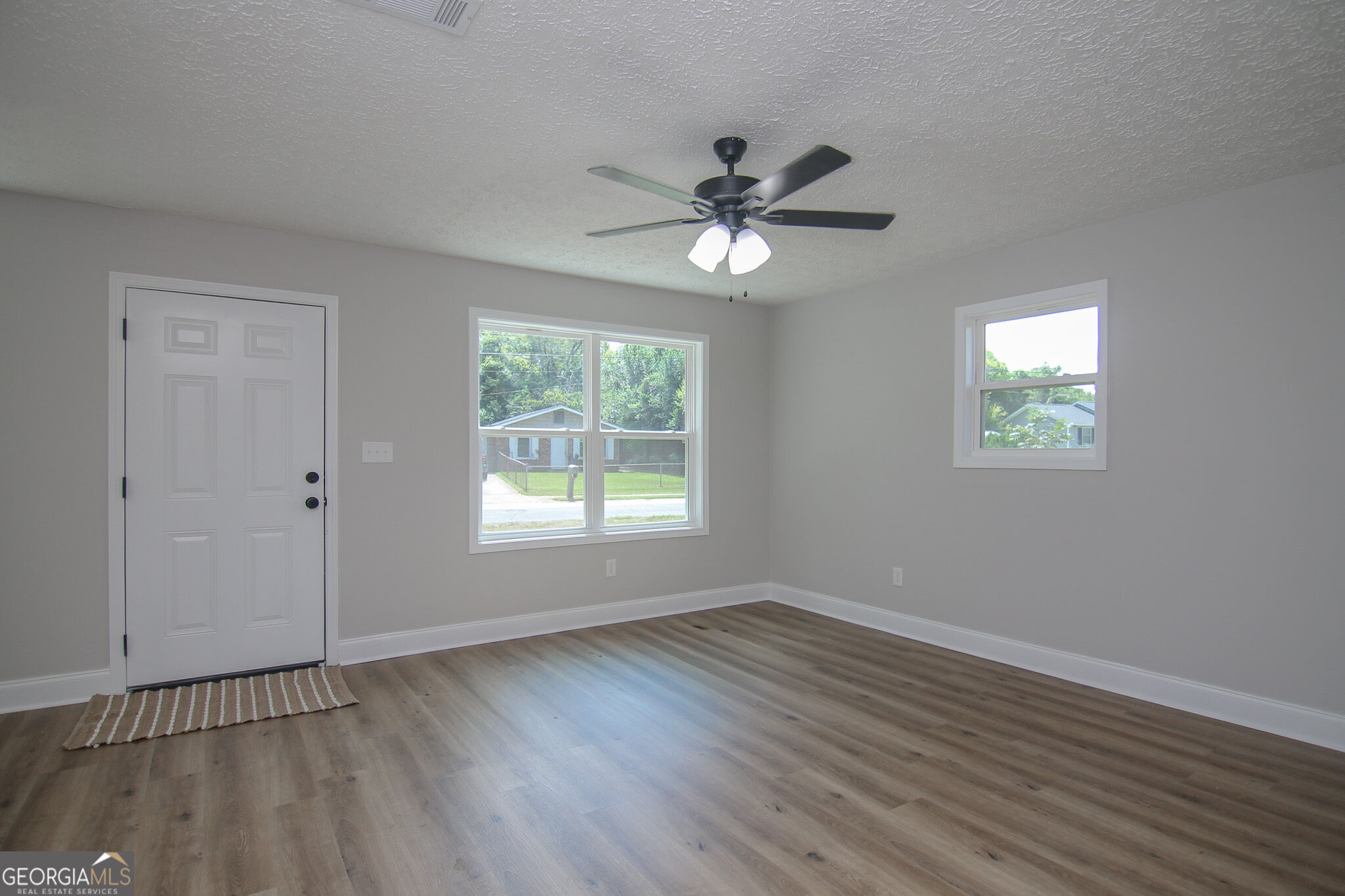 325 Wisconsin Avenue Property Photo 7