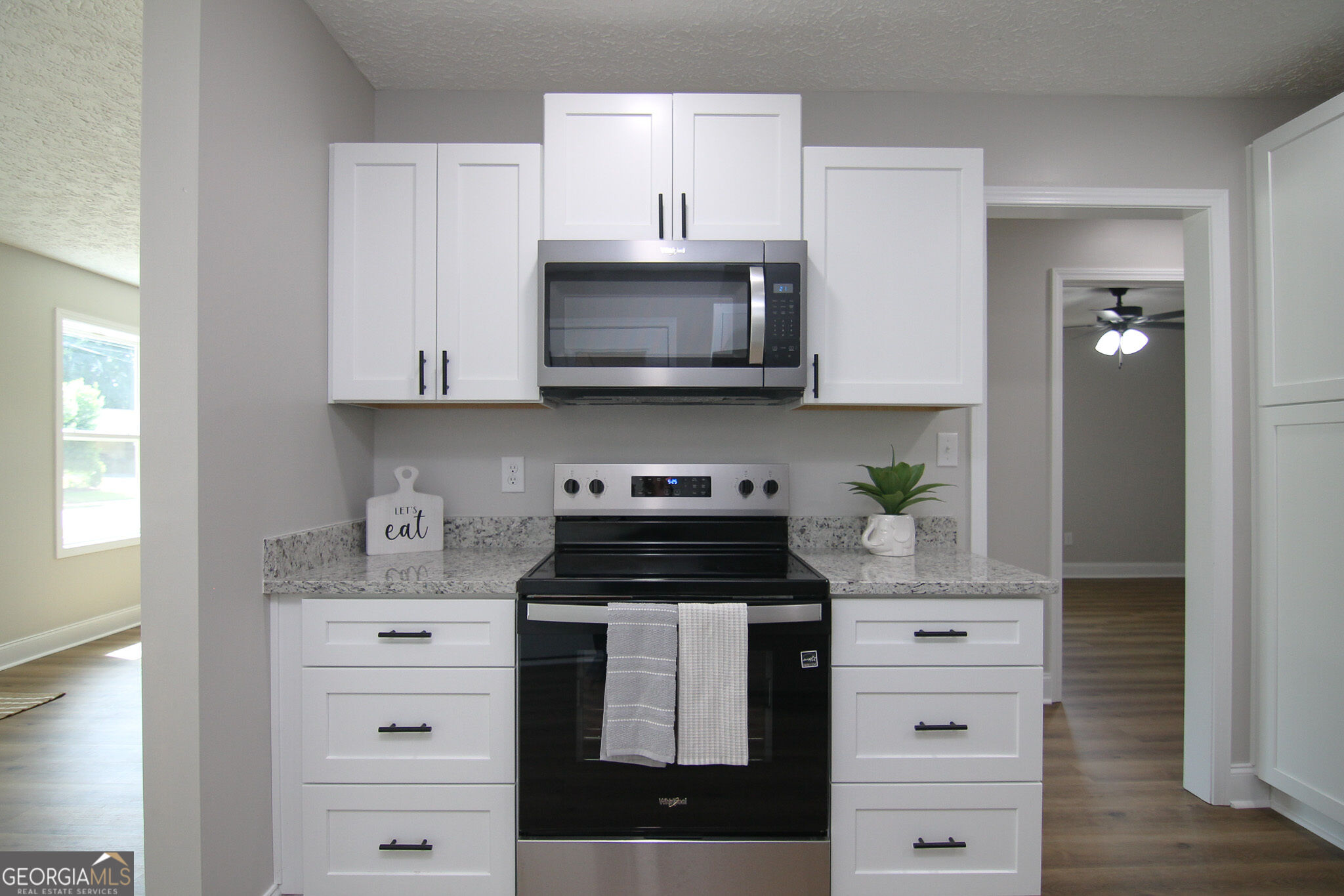 325 Wisconsin Avenue Property Photo 11