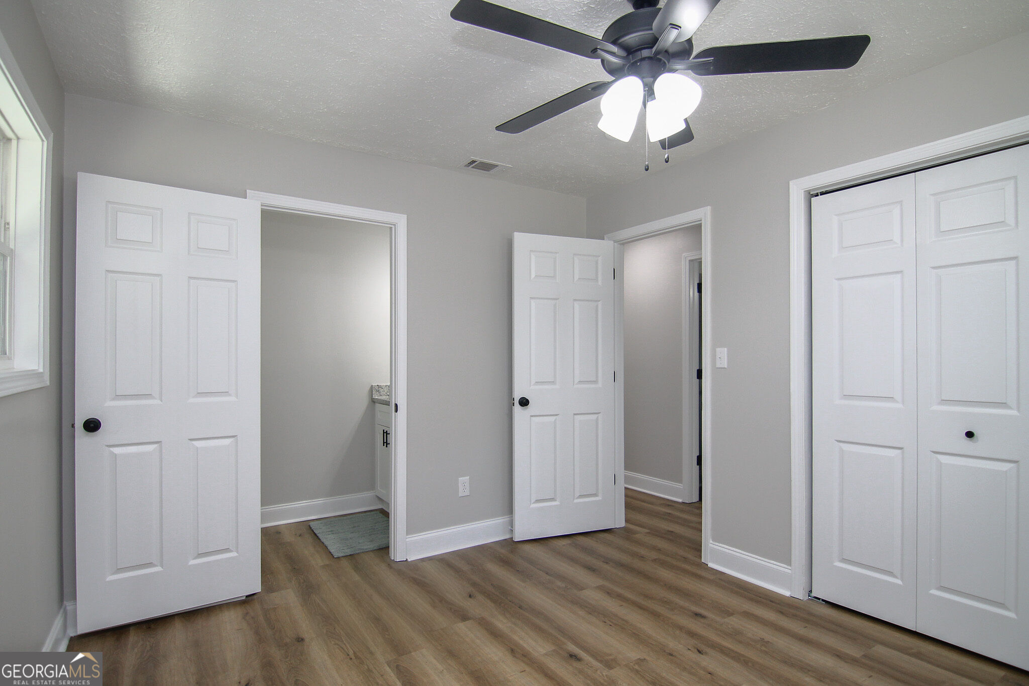 325 Wisconsin Avenue Property Photo 17