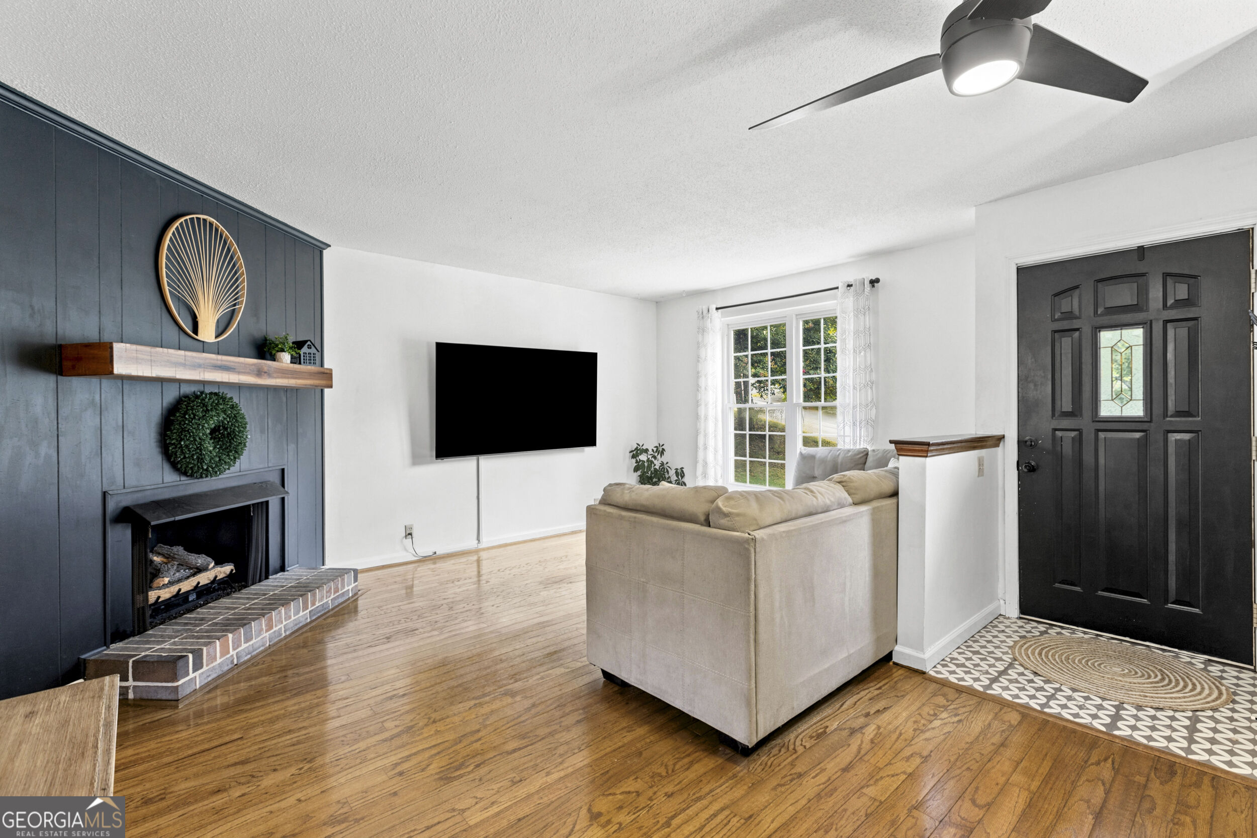 11 E Larry Circle Property Photo 3