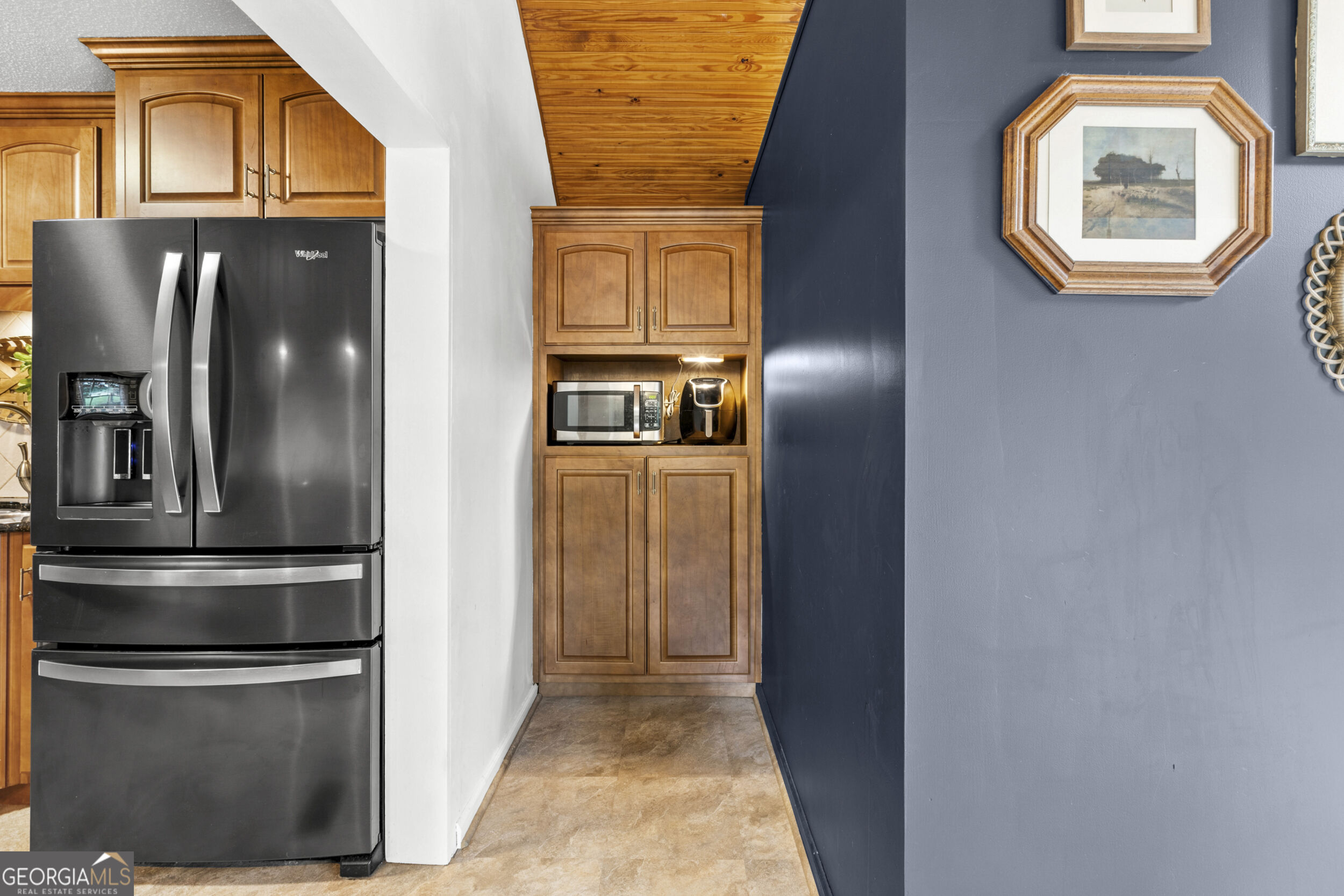 11 E Larry Circle Property Photo 8