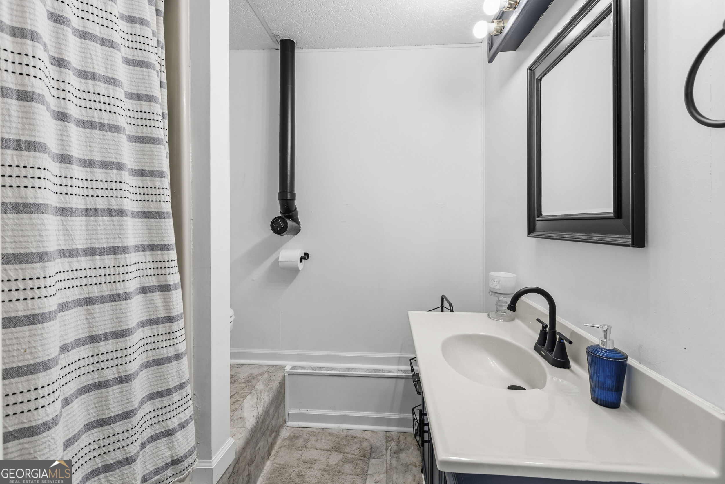 11 E Larry Circle Property Photo 23