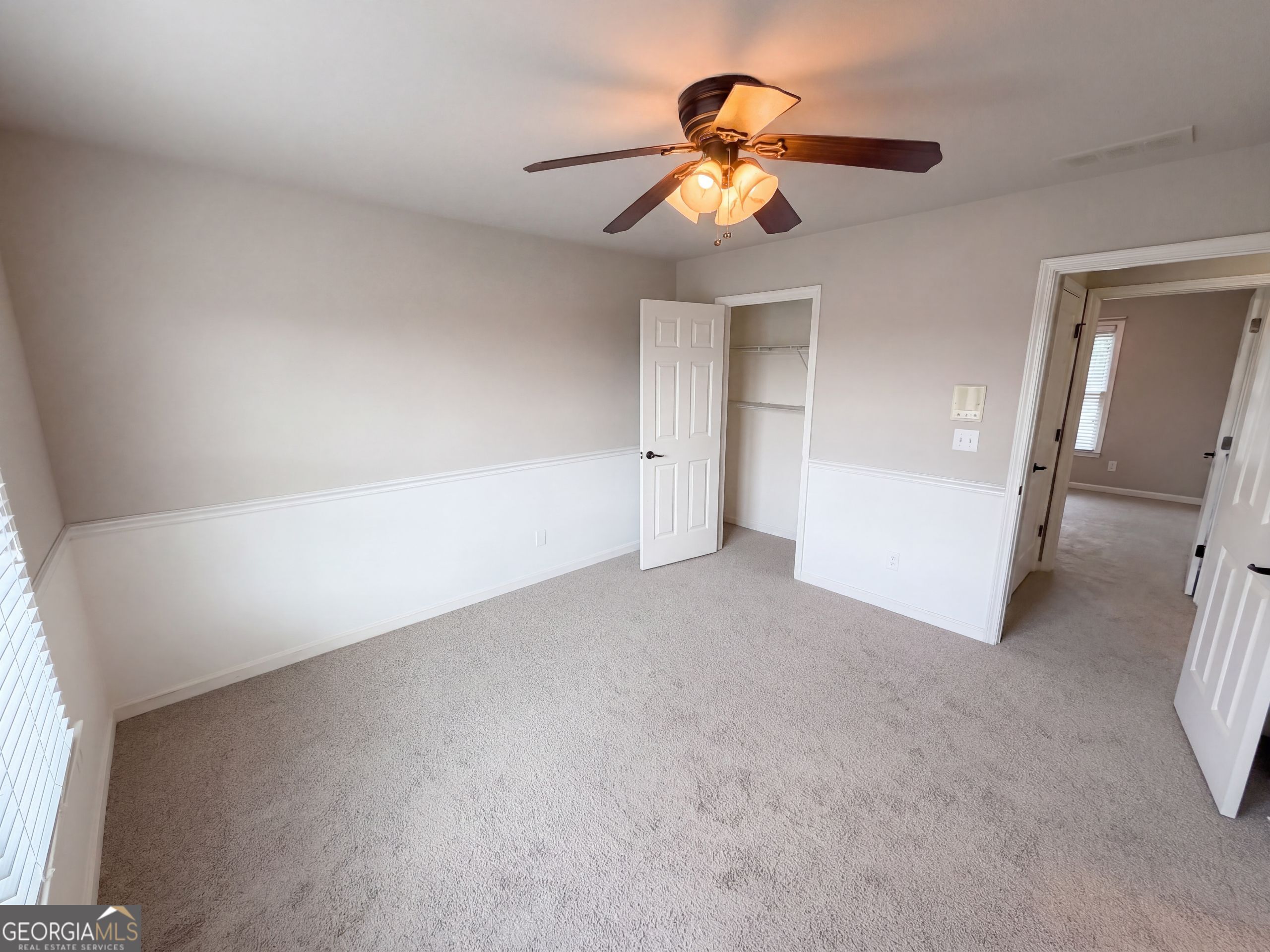 7047 Tree House Way Property Photo 10