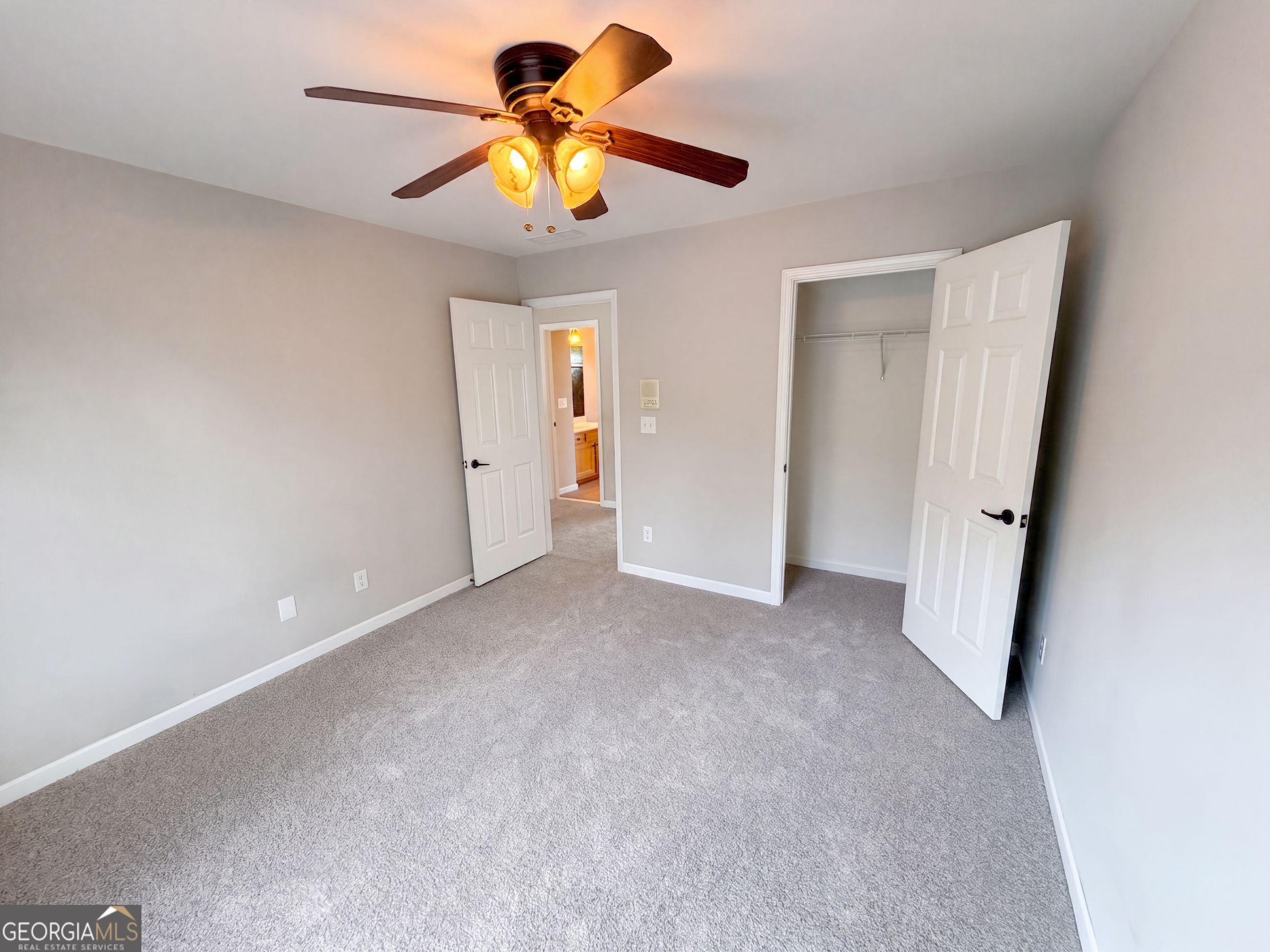 7047 Tree House Way Property Photo 13