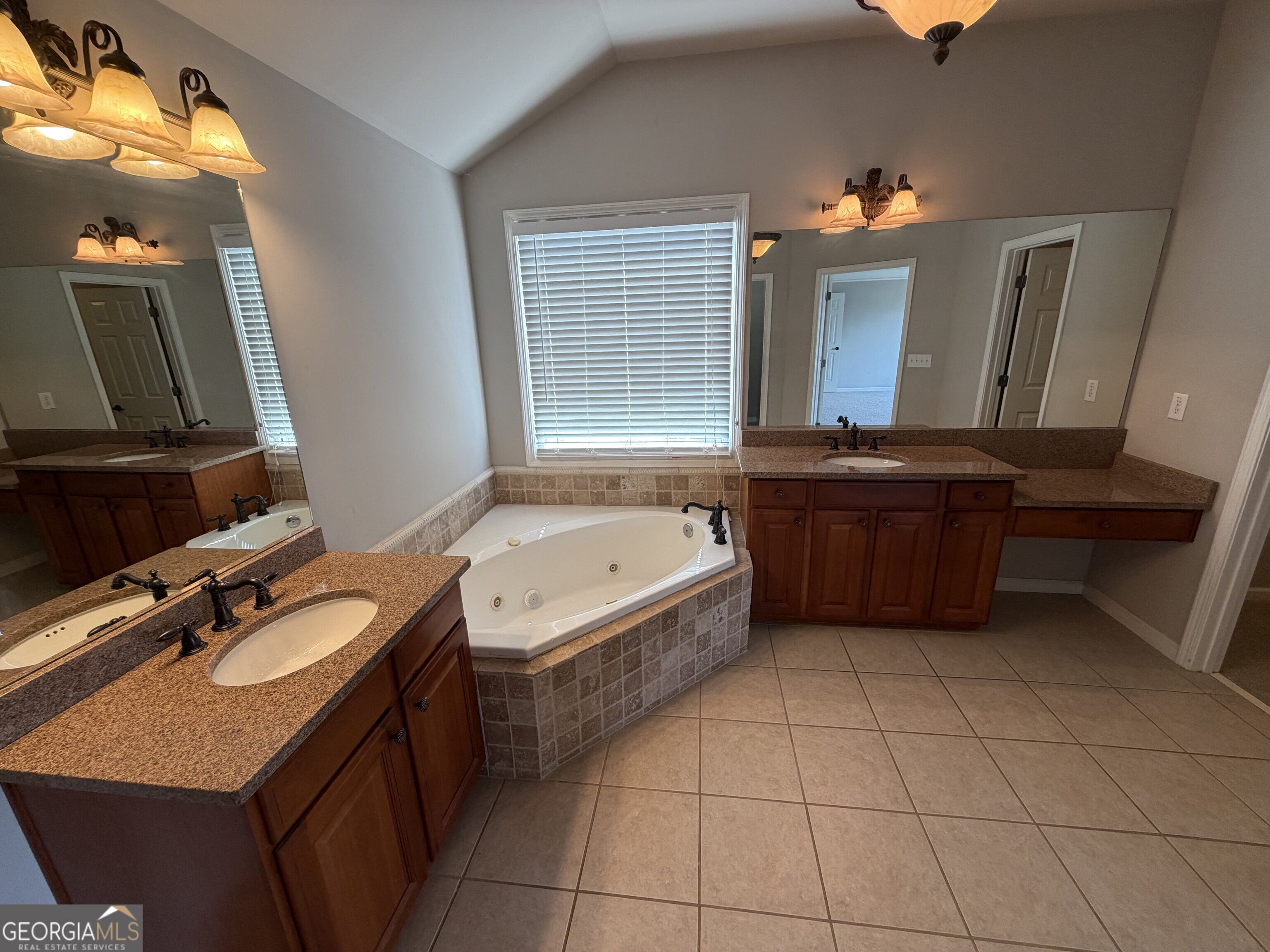 7047 Tree House Way Property Photo 19