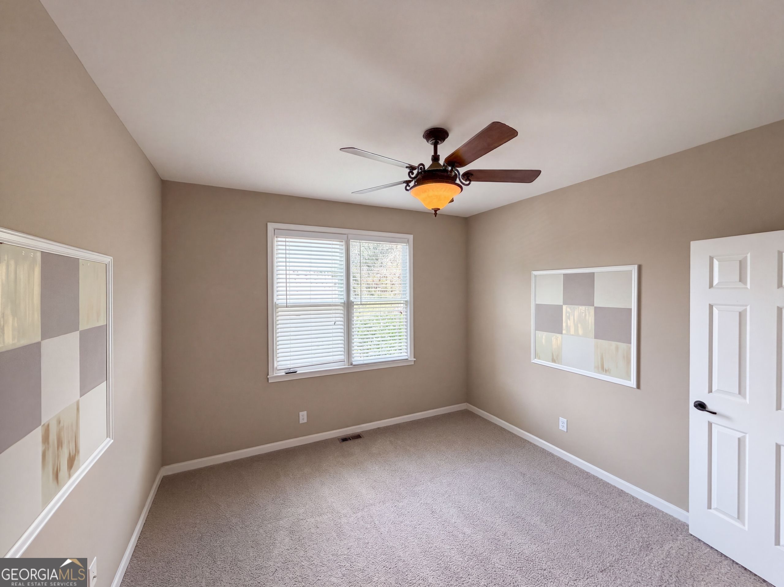 7047 Tree House Way Property Photo 20
