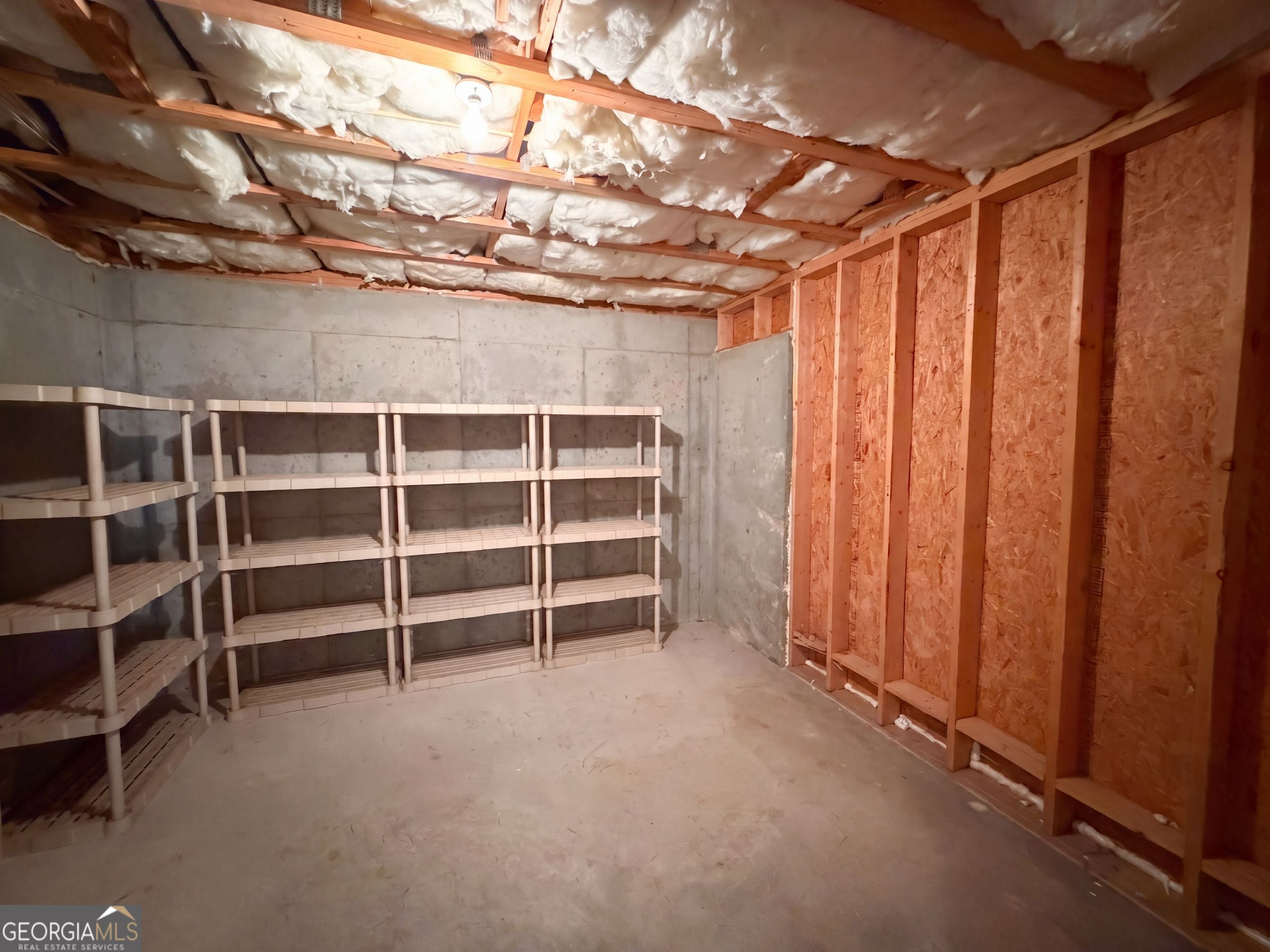 7047 Tree House Way Property Photo 30