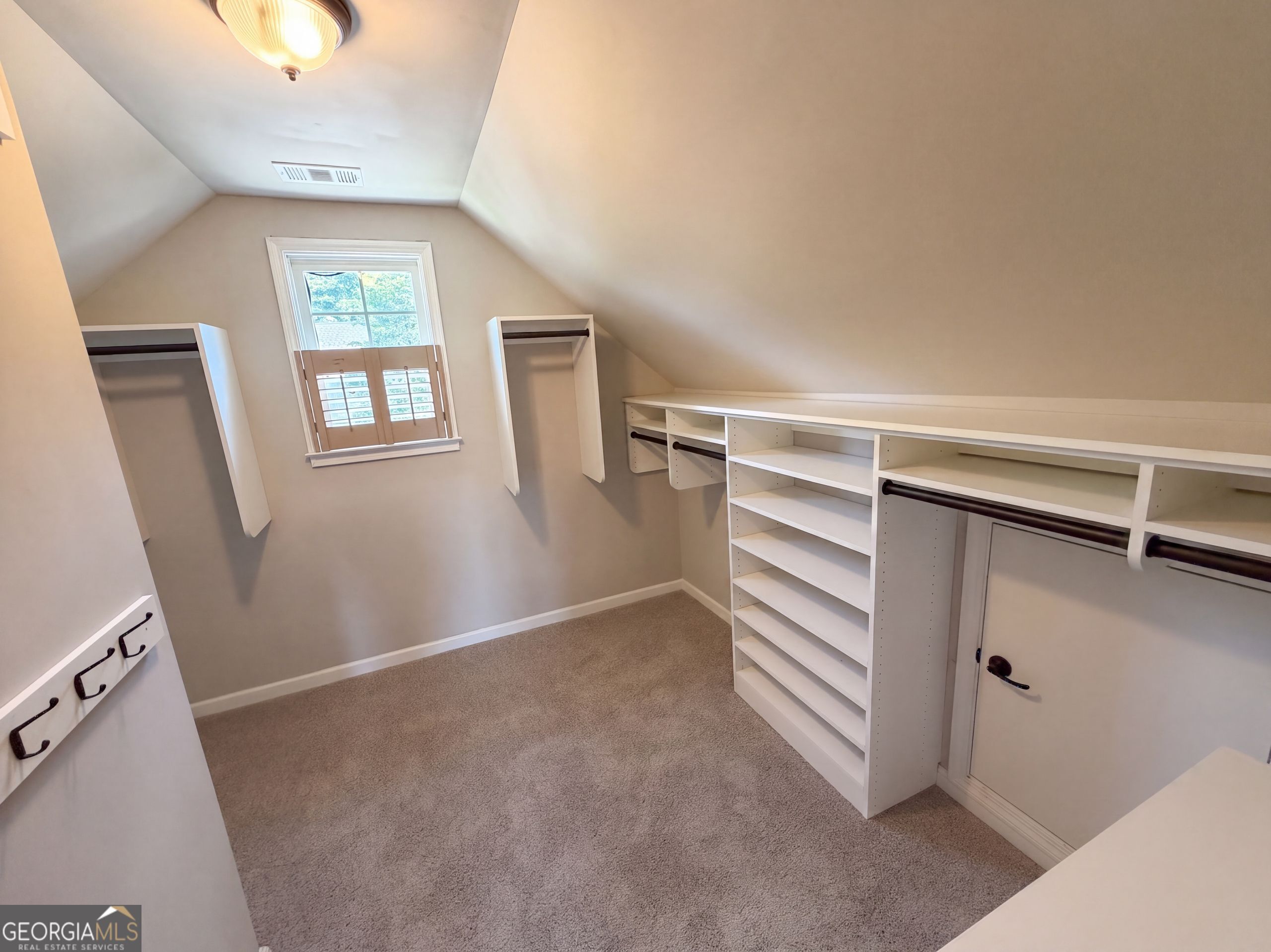 7047 Tree House Way Property Photo 42