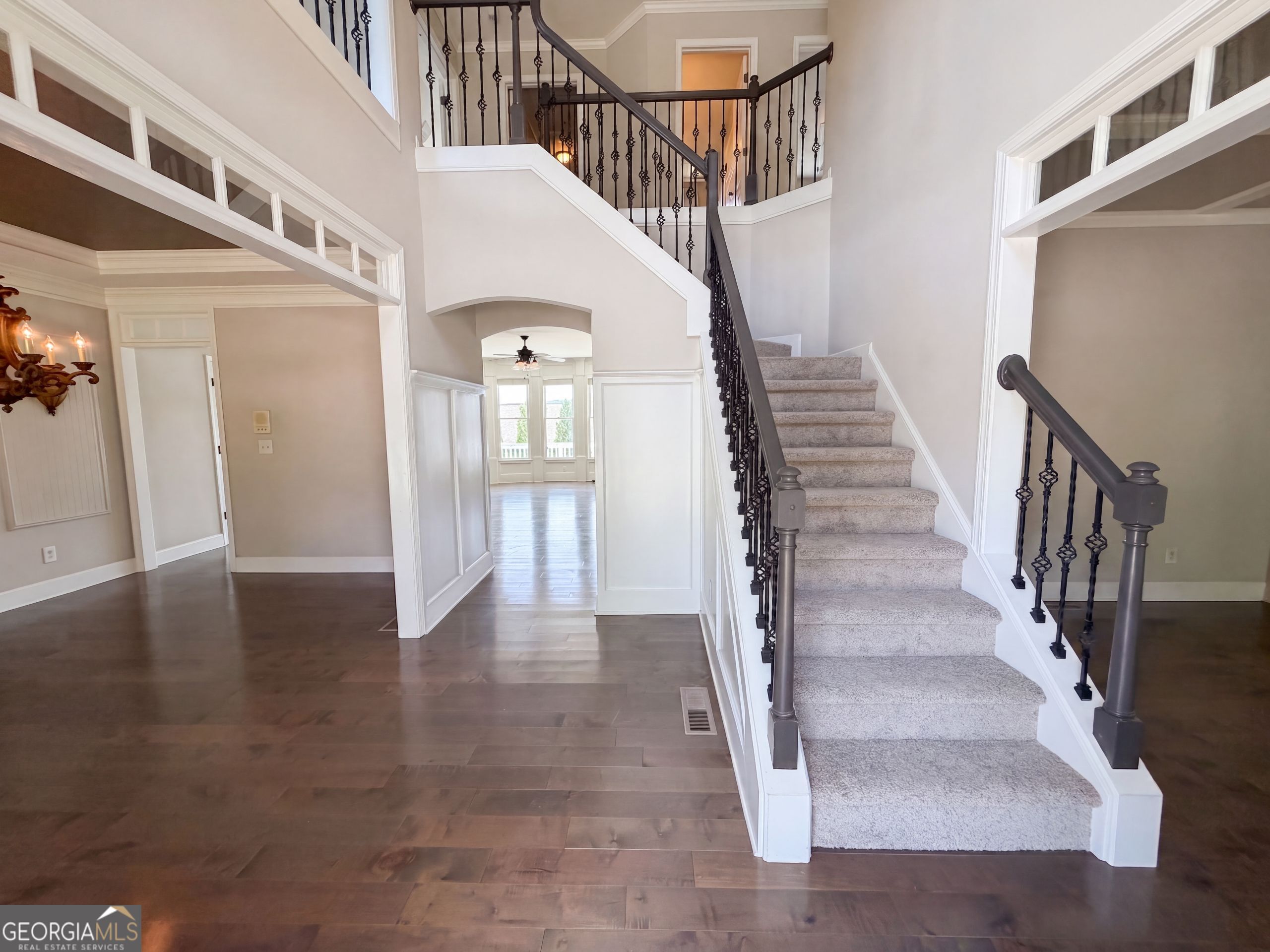 7047 Tree House Way Property Photo 46