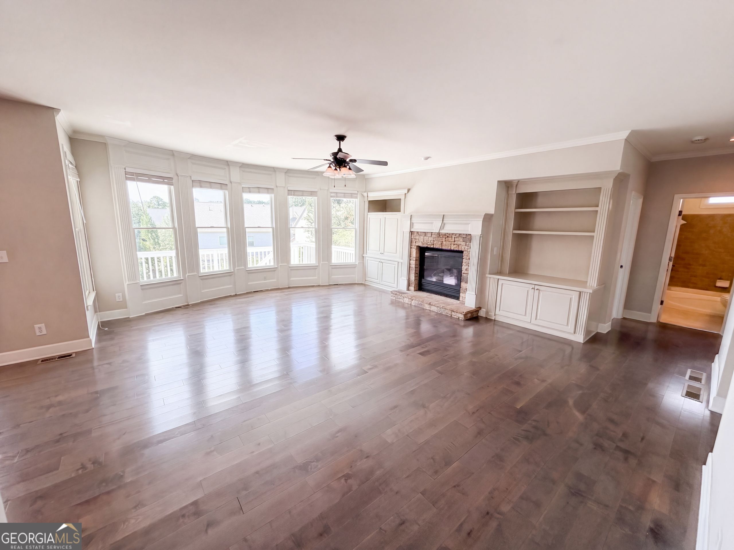 7047 Tree House Way Property Photo 49