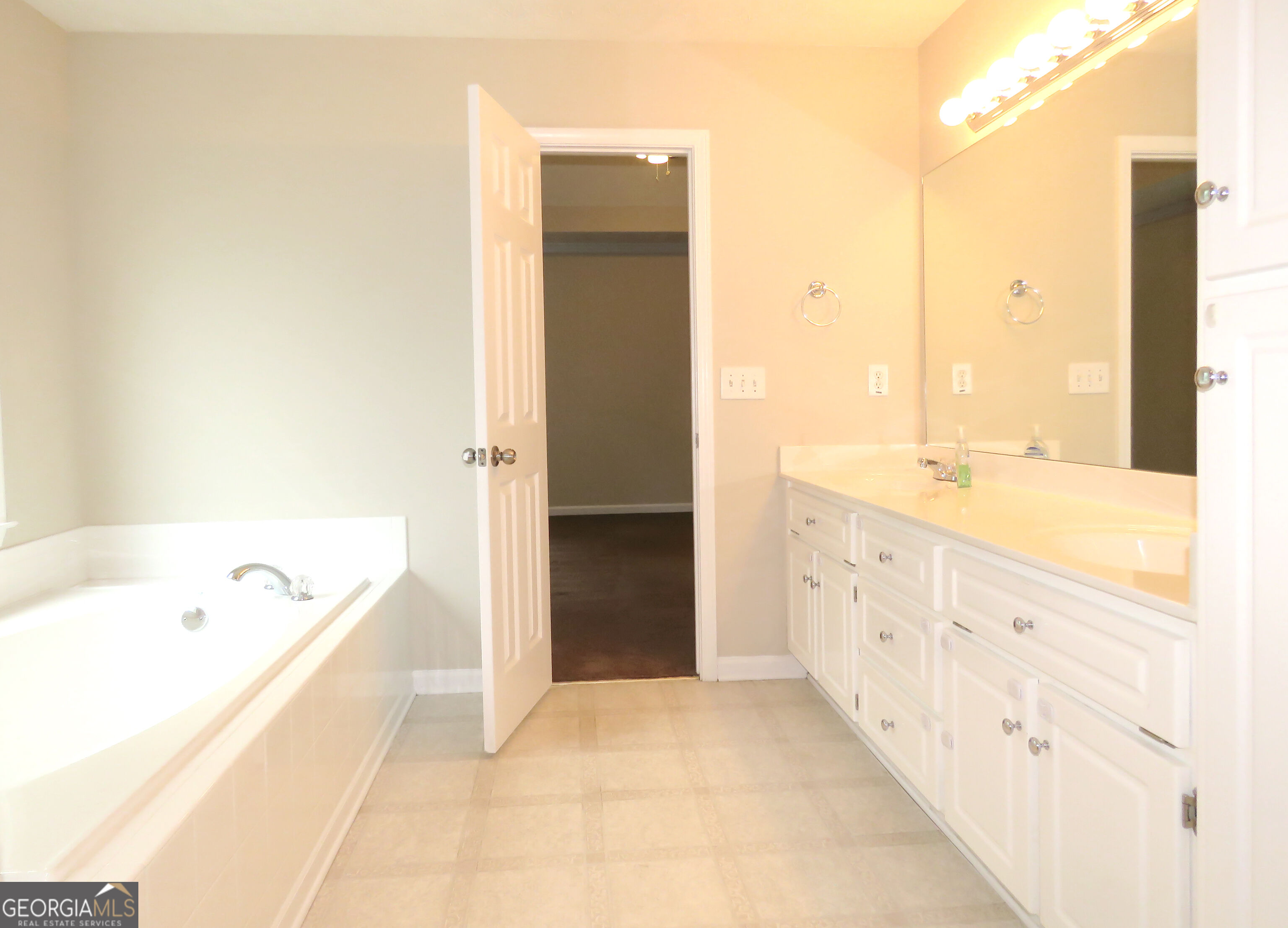 102 Chestnut Hill Drive Property Photo 64