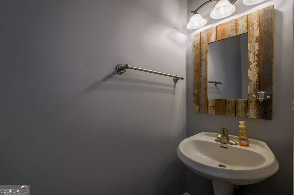151 Dumar Lane Property Photo 10